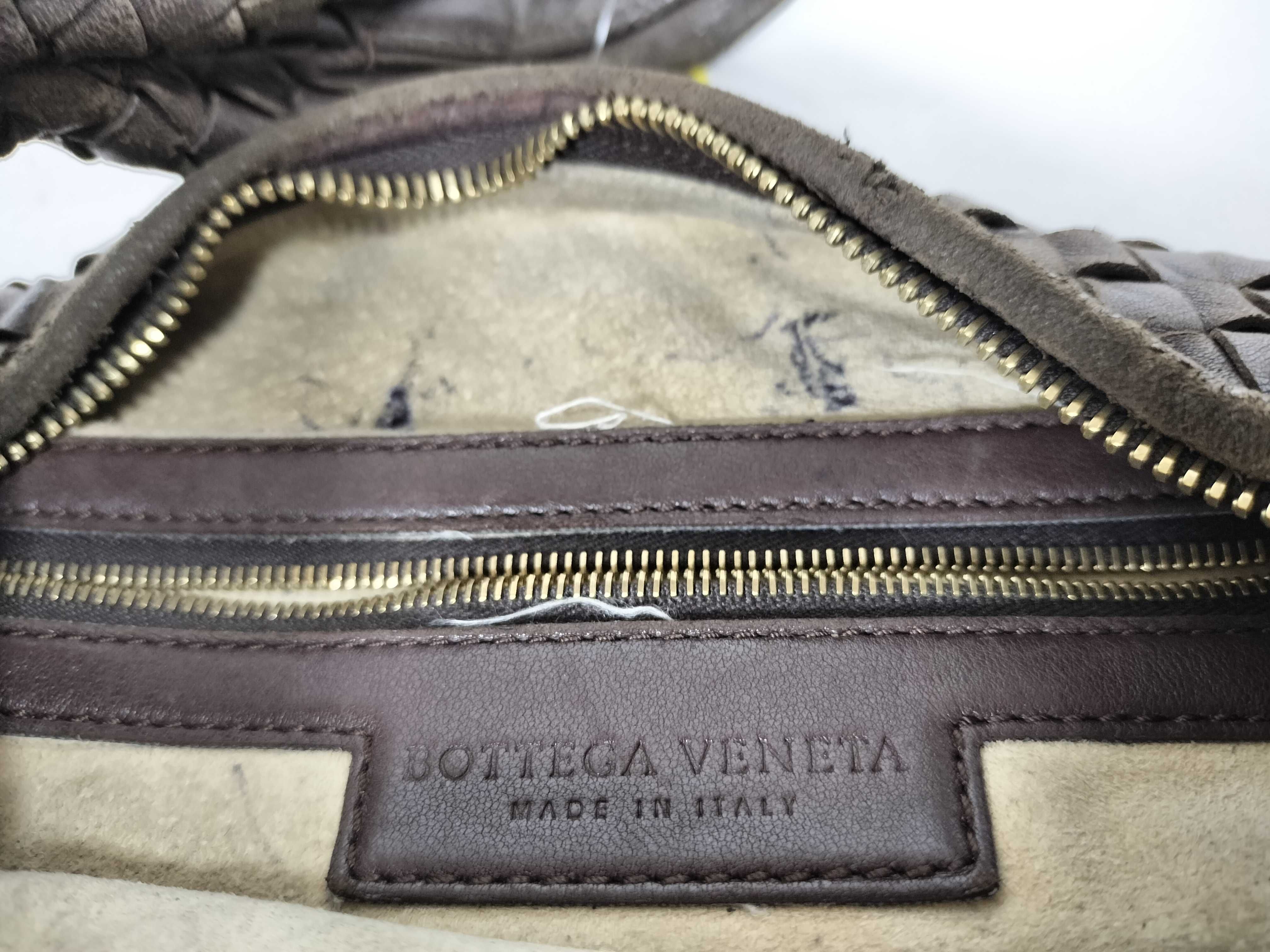 Intrecciato Hobo Bag Handbag — view 12
