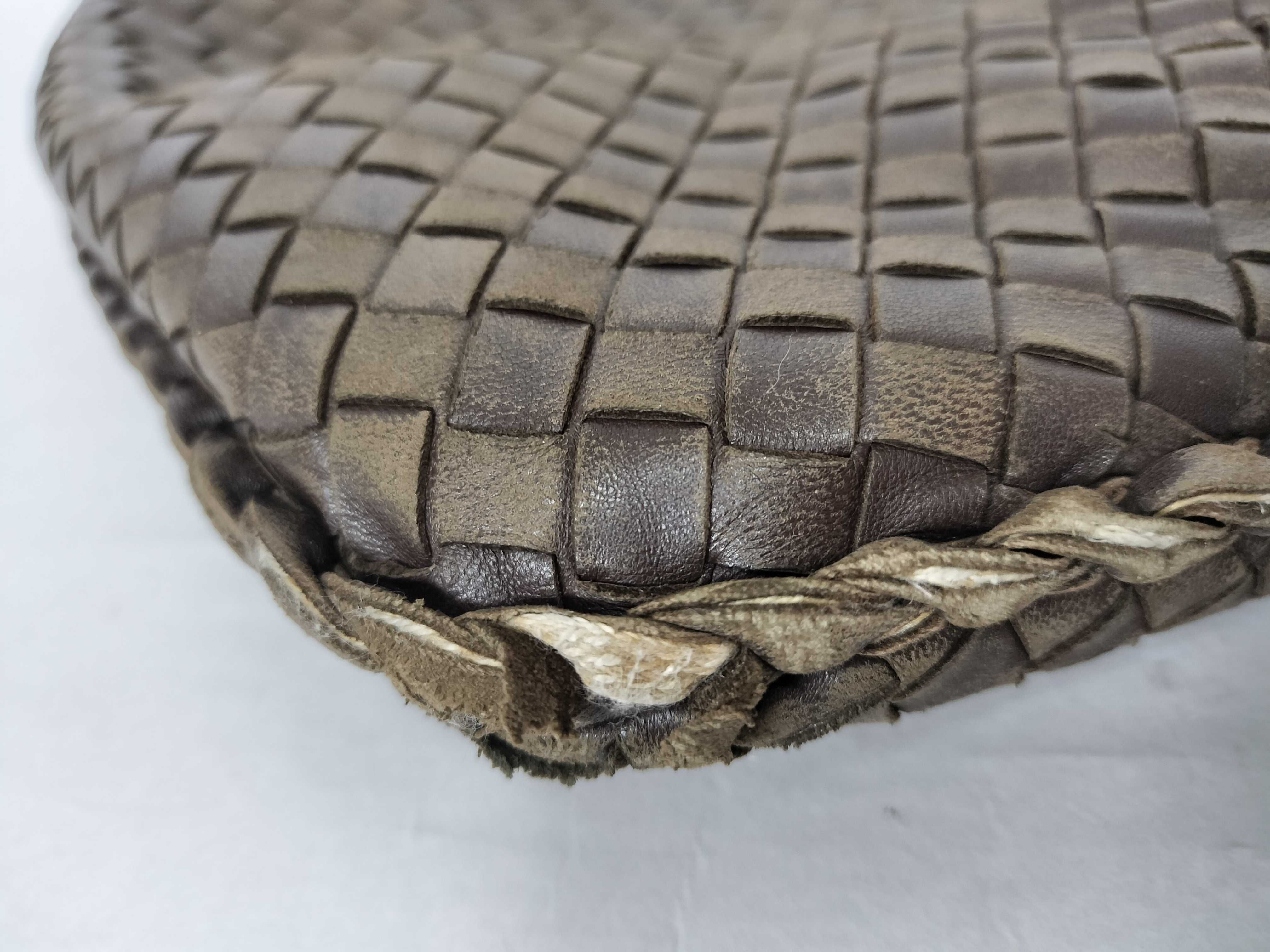 Intrecciato Hobo Bag Handbag — view 6