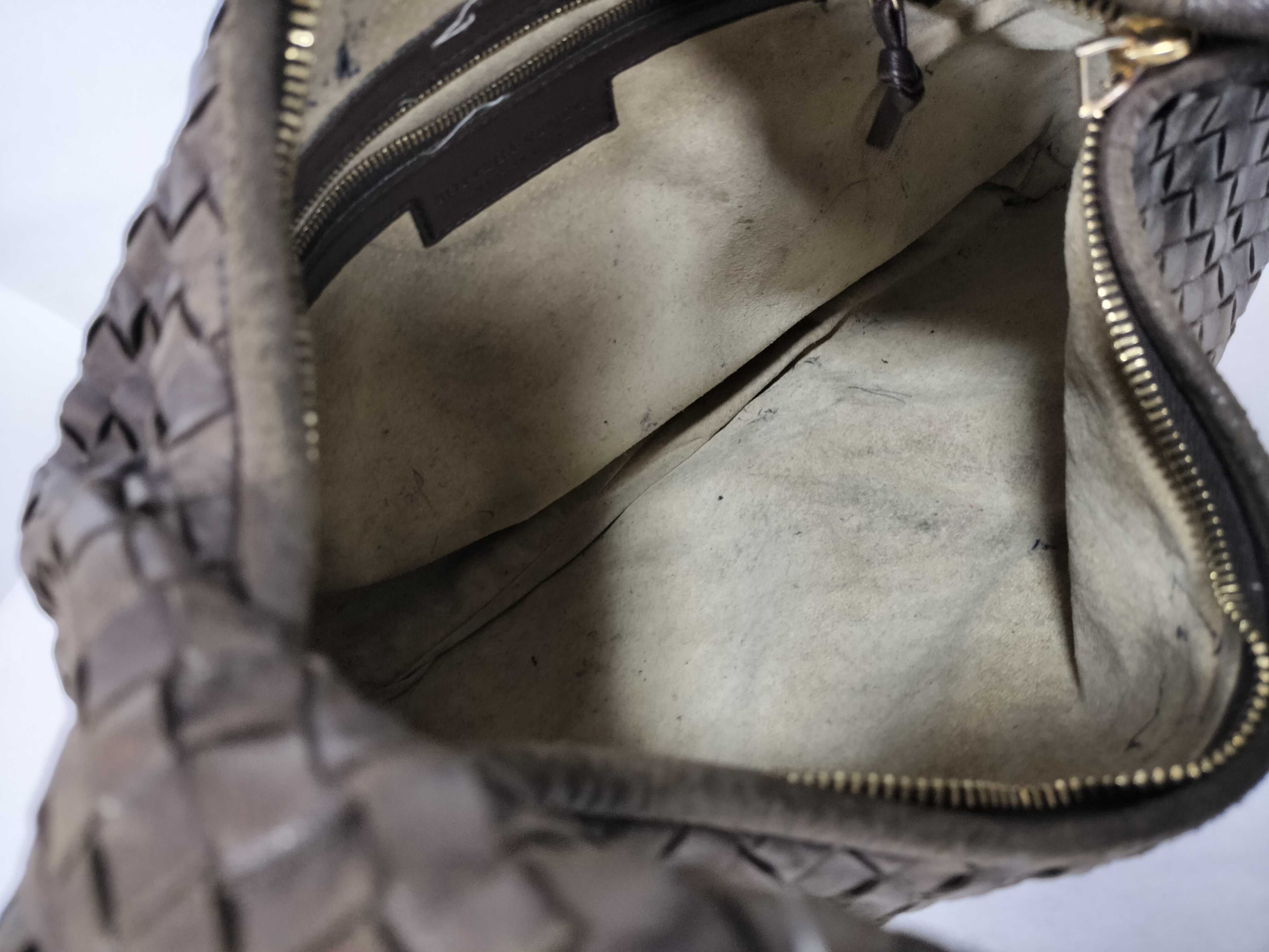 Intrecciato Hobo Bag Handbag — view 10