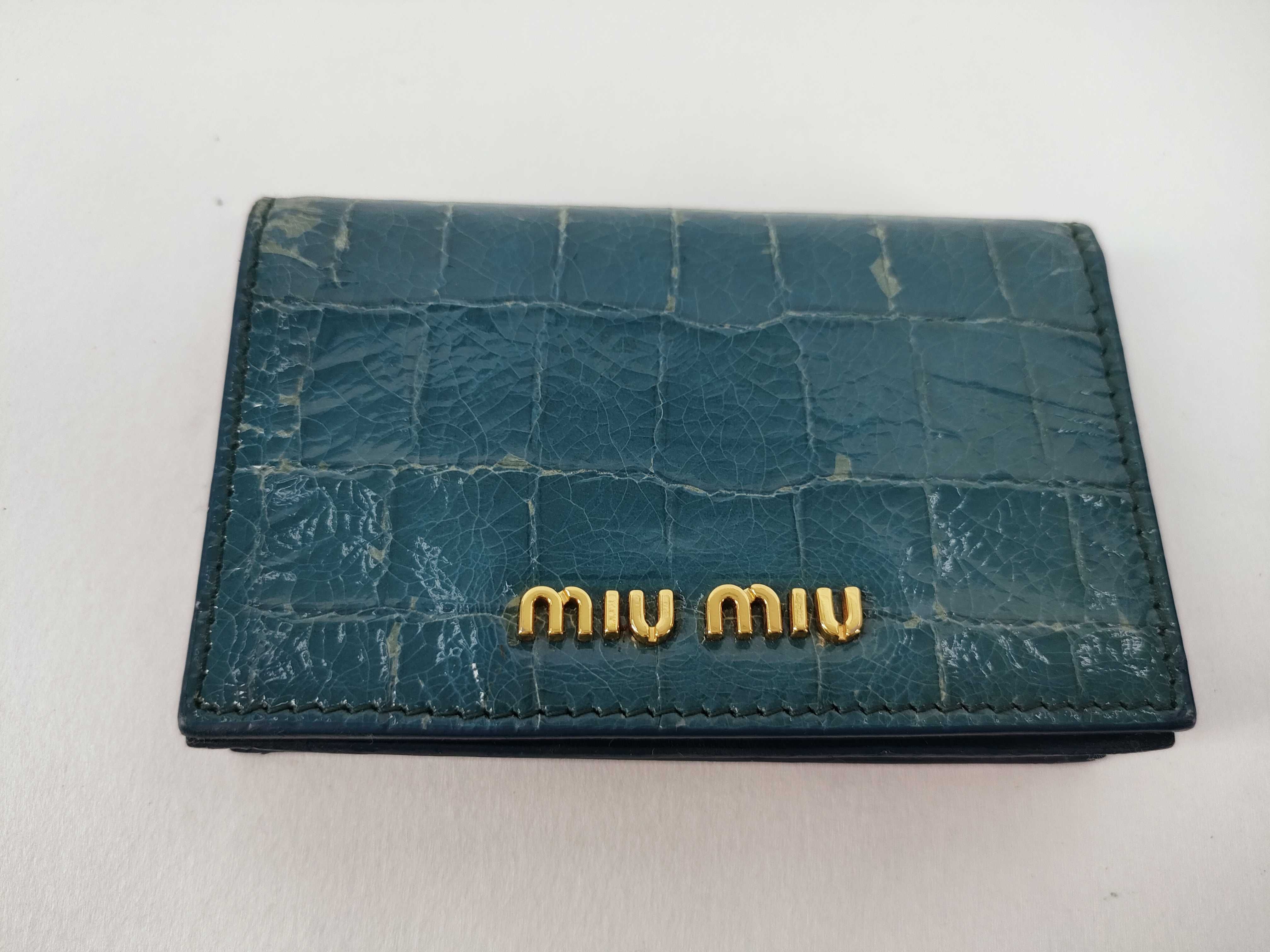 coin case, blue coin case