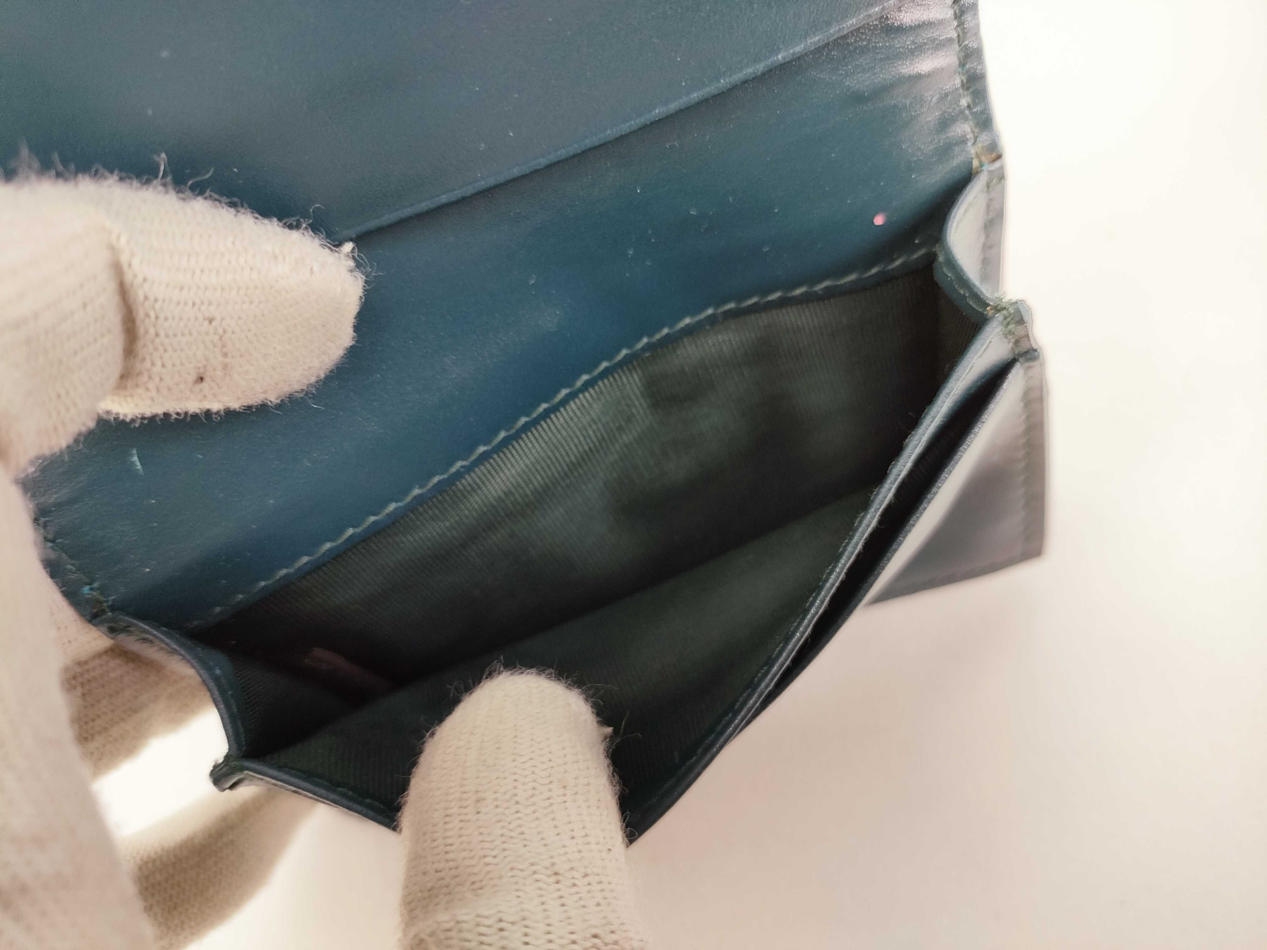 coin case, blue coin case — view 11