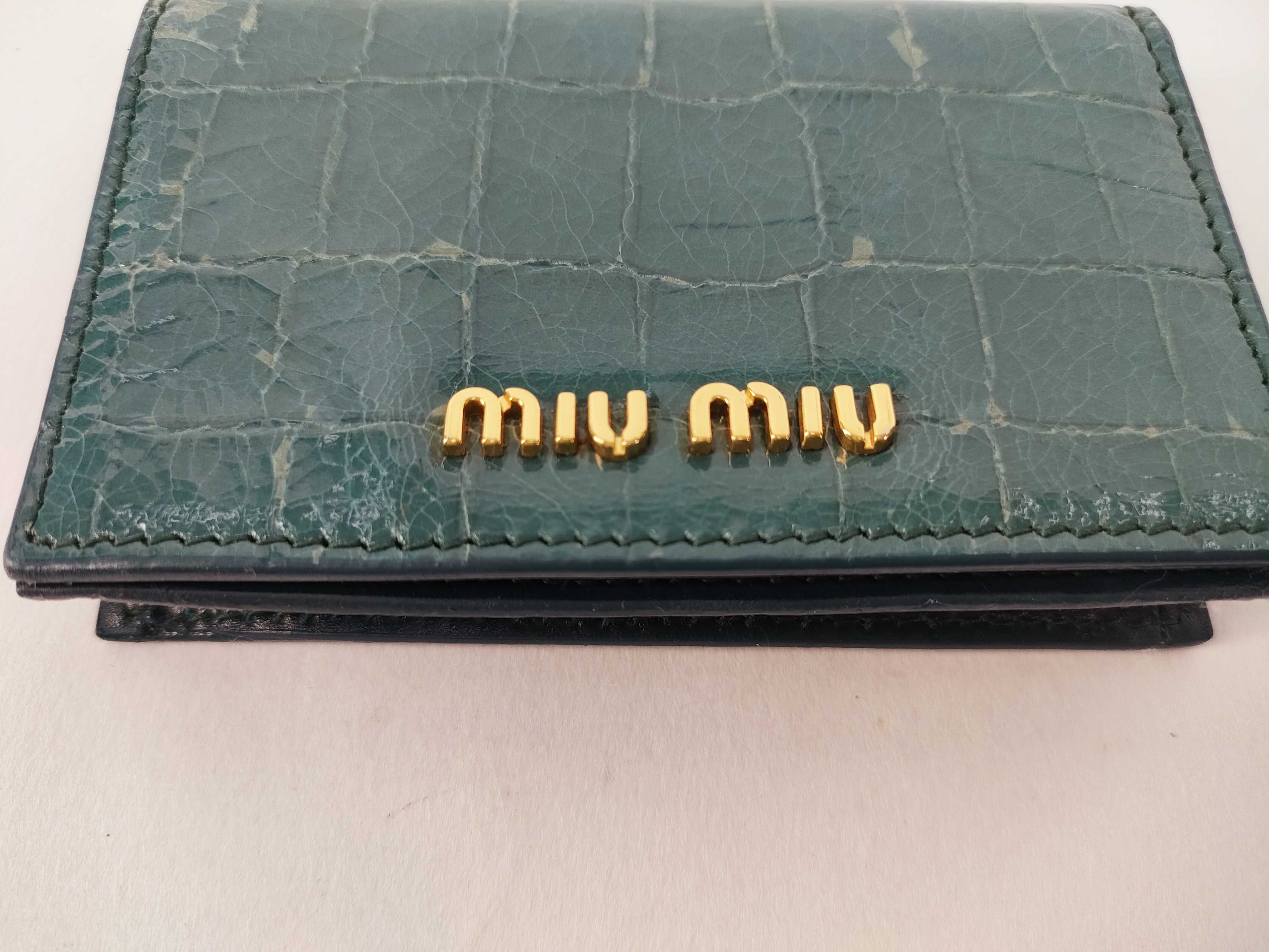 coin case, blue coin case — view 8