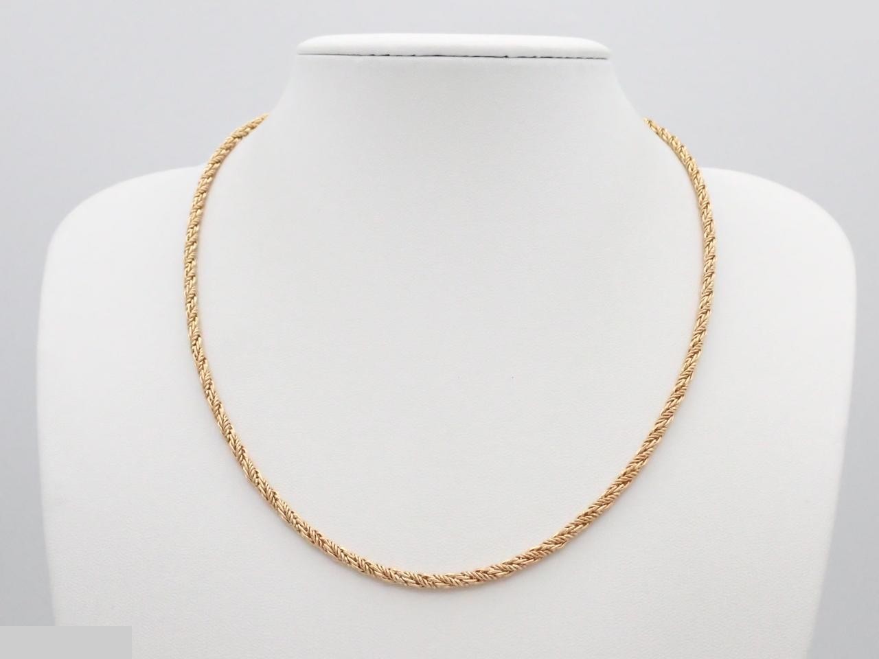 necklace — view 3