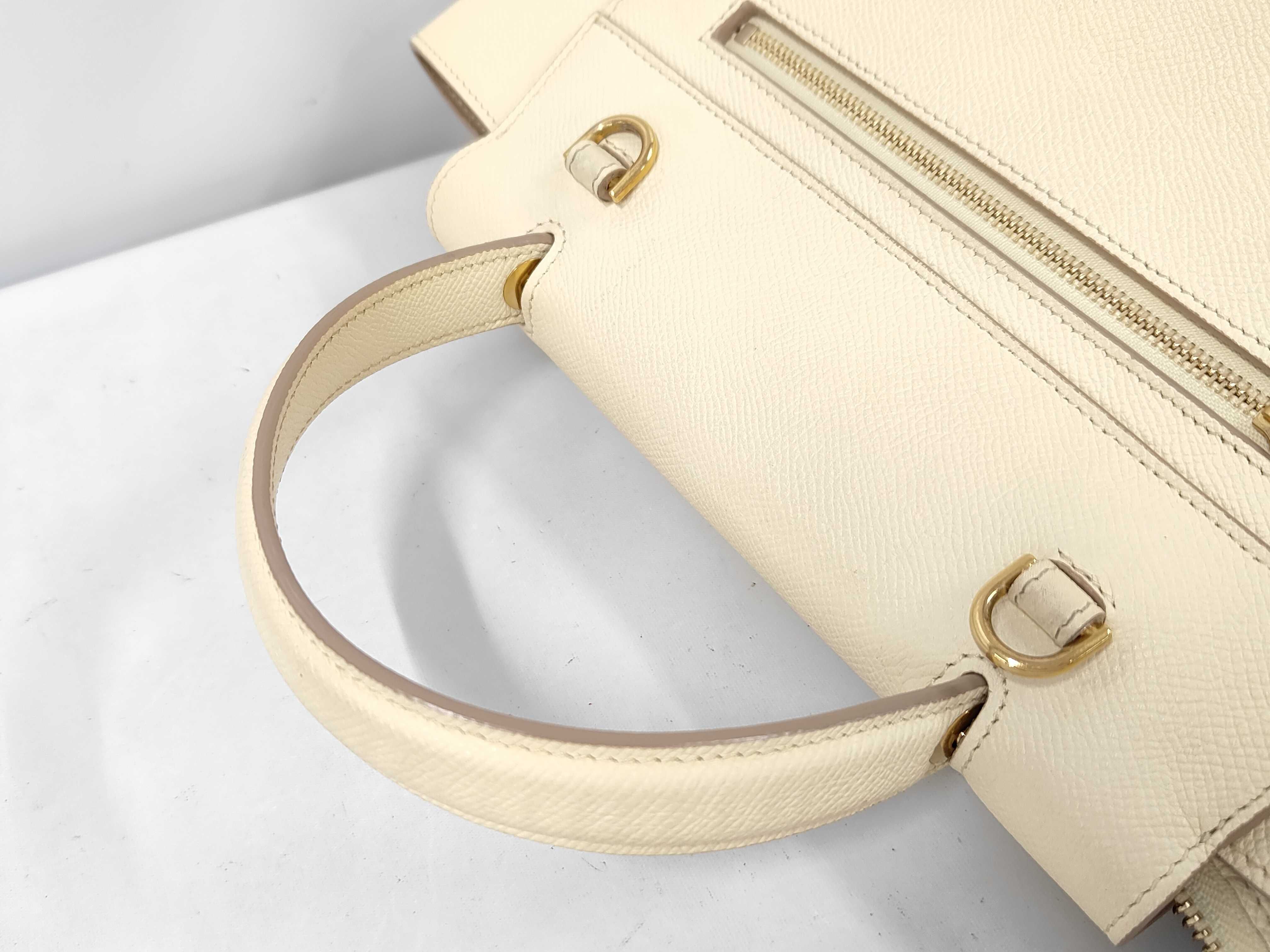 Belt Bag Micro 2-way Shoulder Bag Leather Ivory Handbag — view 5