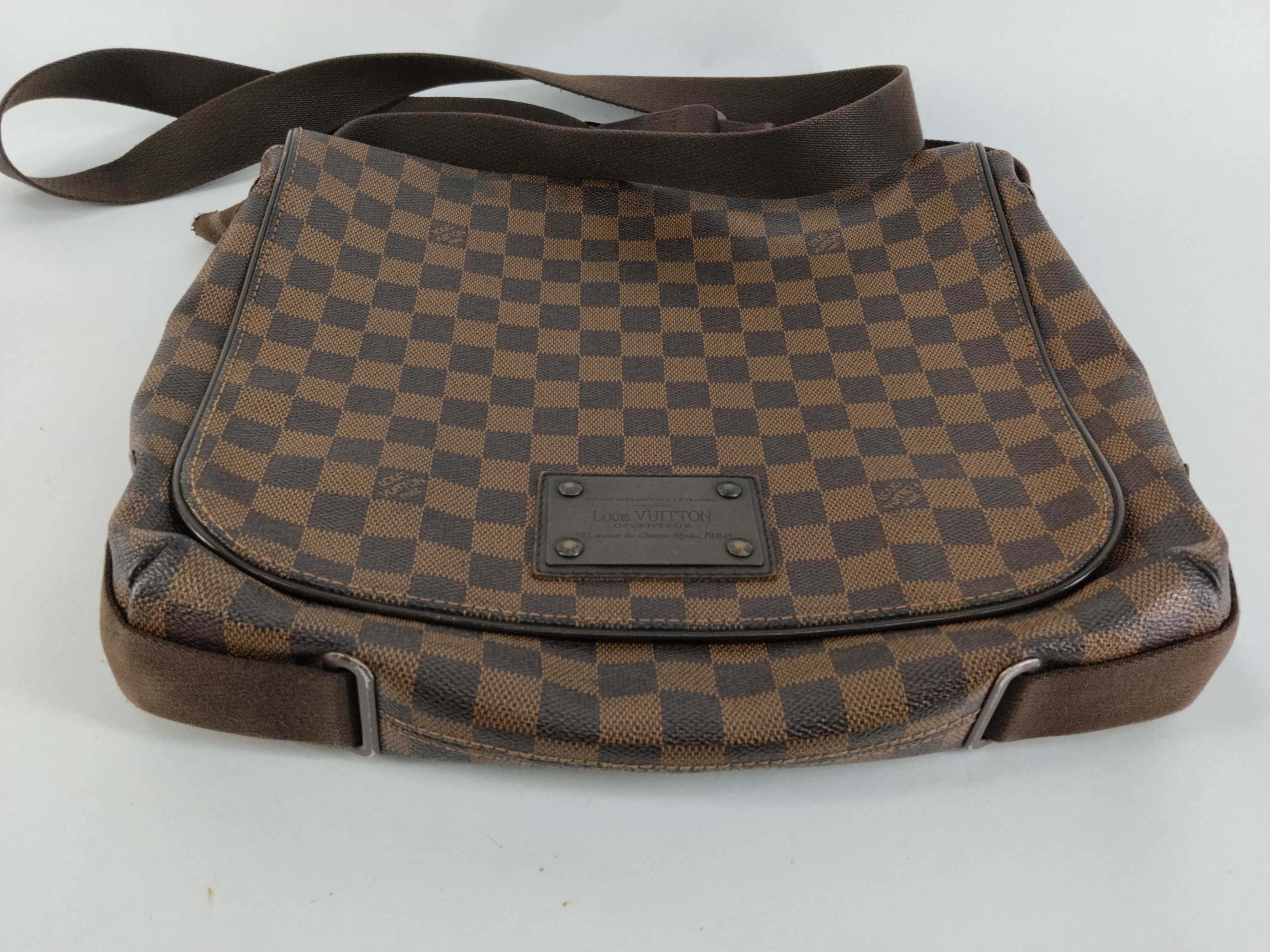 Damier Brooklyn MM Shoulder Bag — view 7
