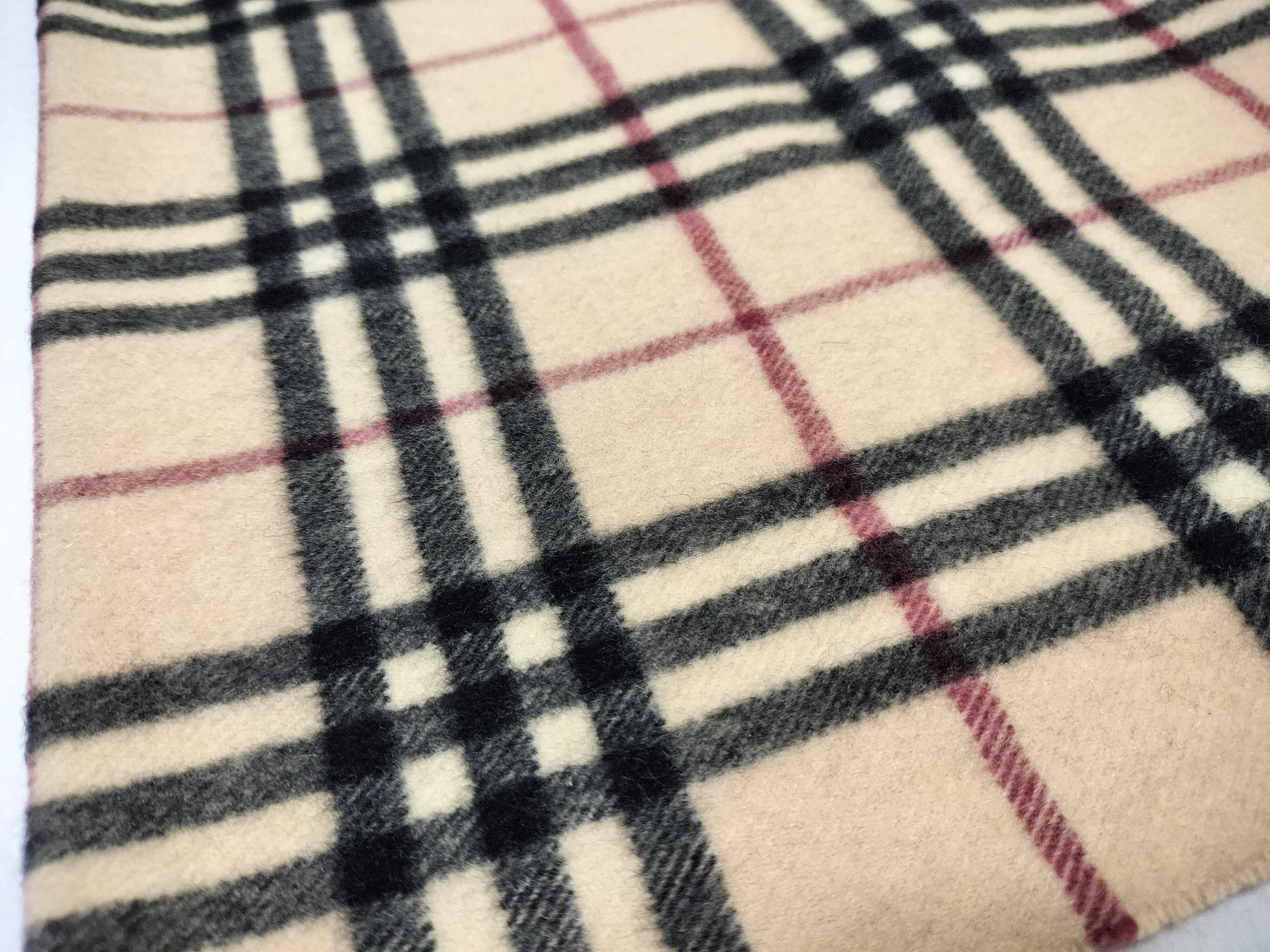100% Cashmere Scarf, Nova Check Pattern, and other accessories. — view 6