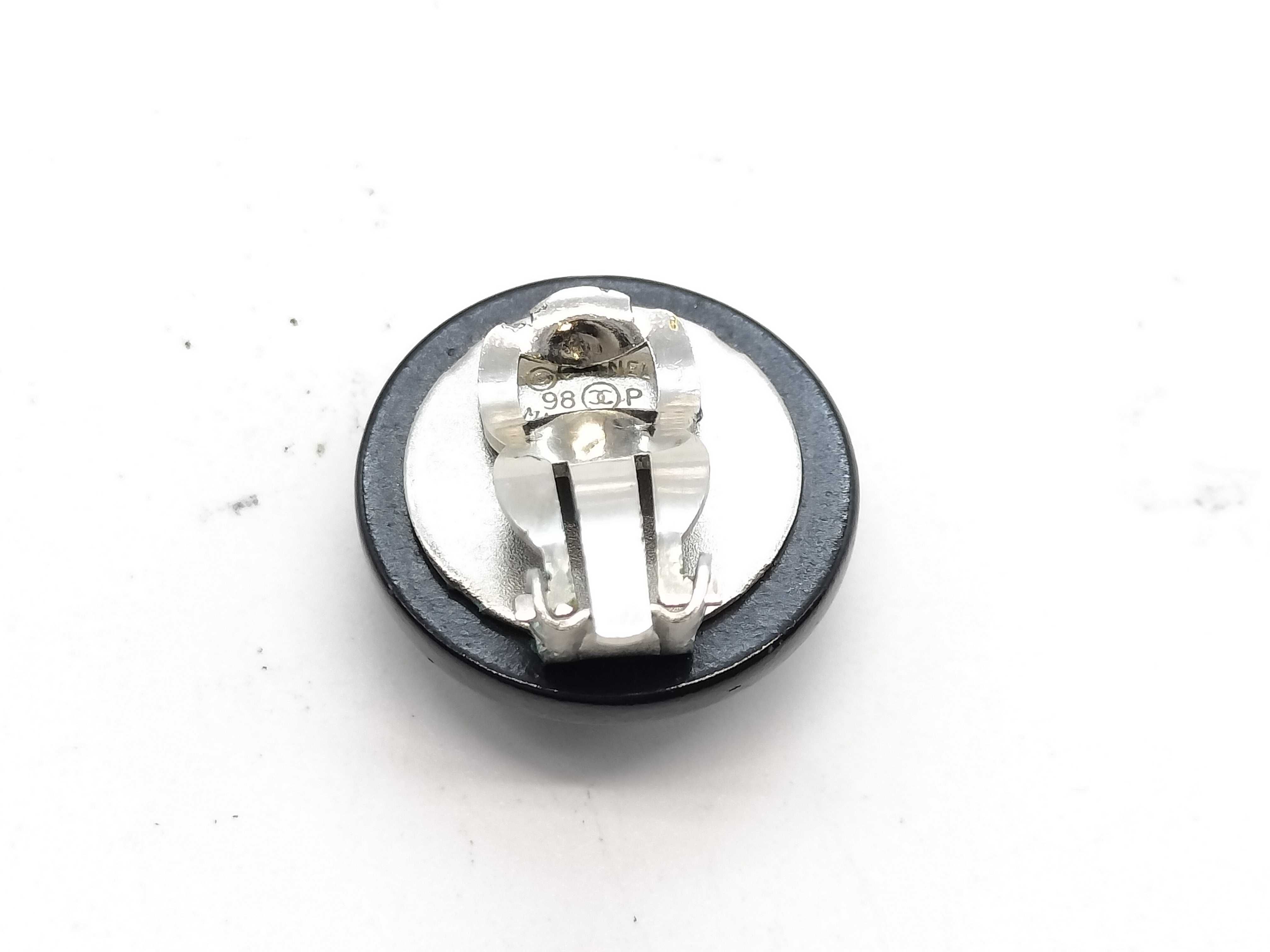 98P Resin Earring (Single Earring) — view 2
