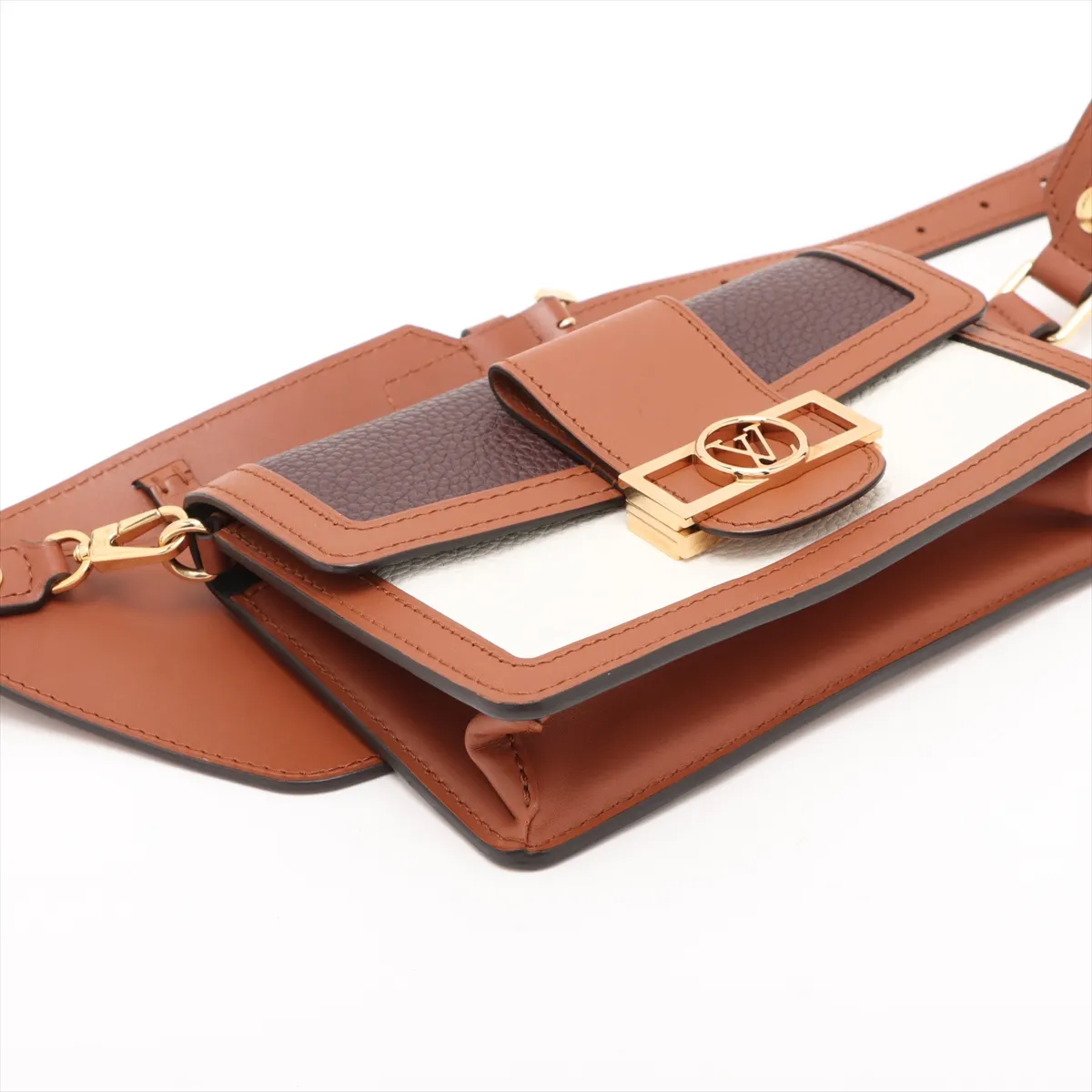 Taurillon Bumbag Dauphine M58881 GI0179 Brown x White x Bordeaux — view 4