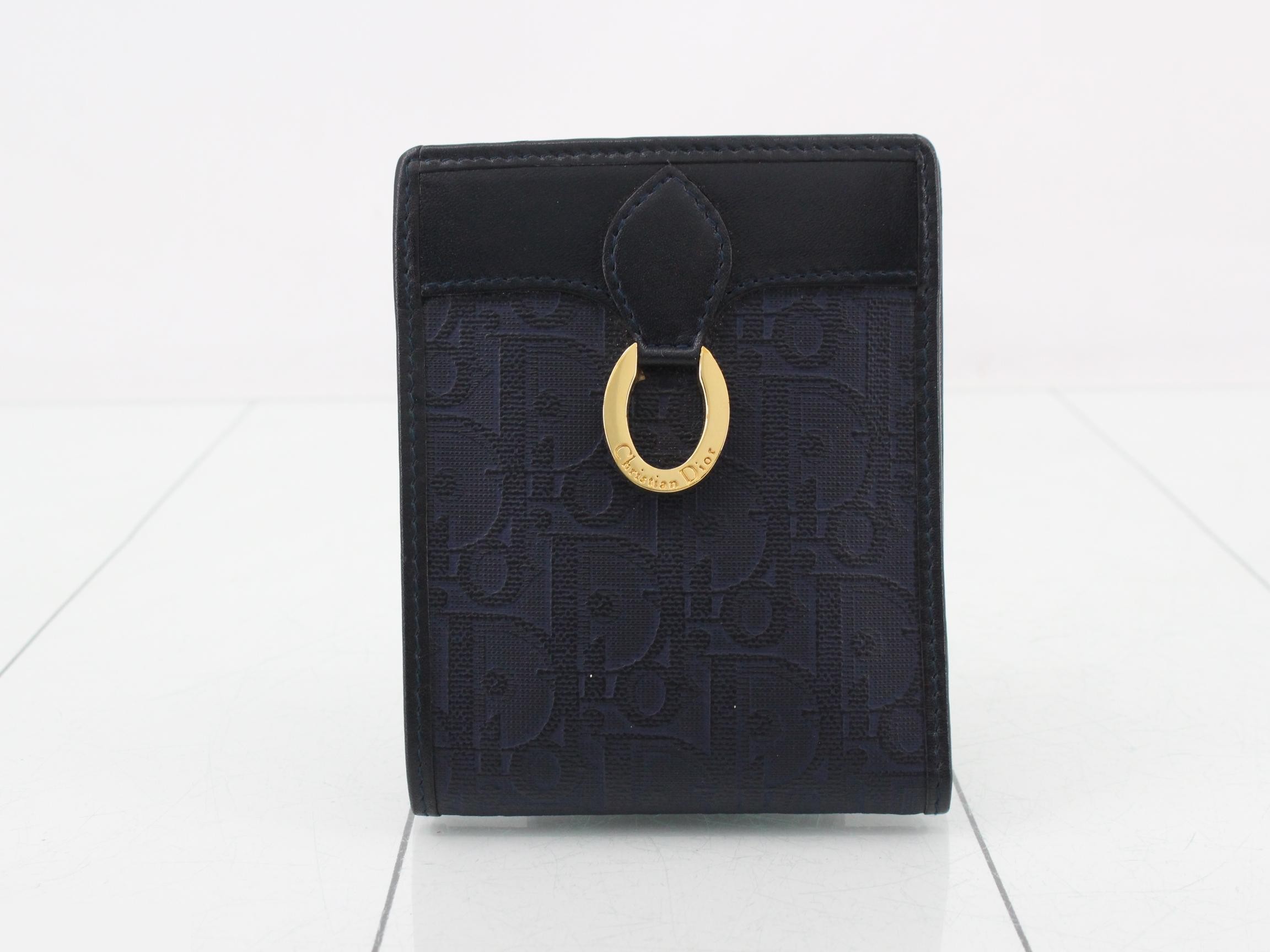 Trotter (bag) and bi-fold wallet