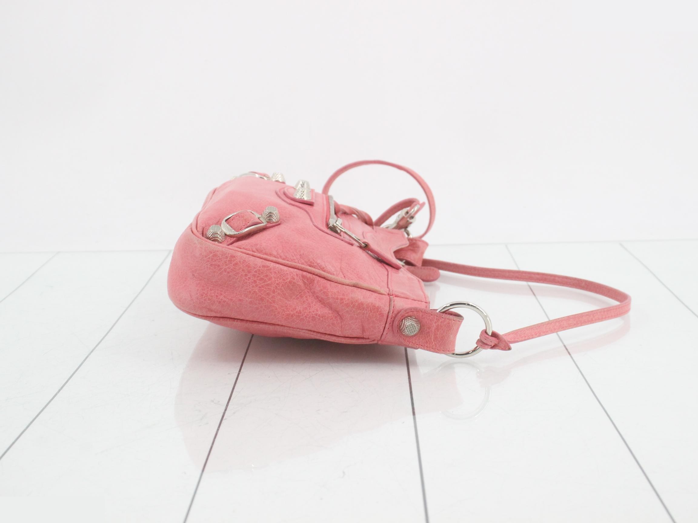 The Hip Giant Hip Shoulder Bag — view 3