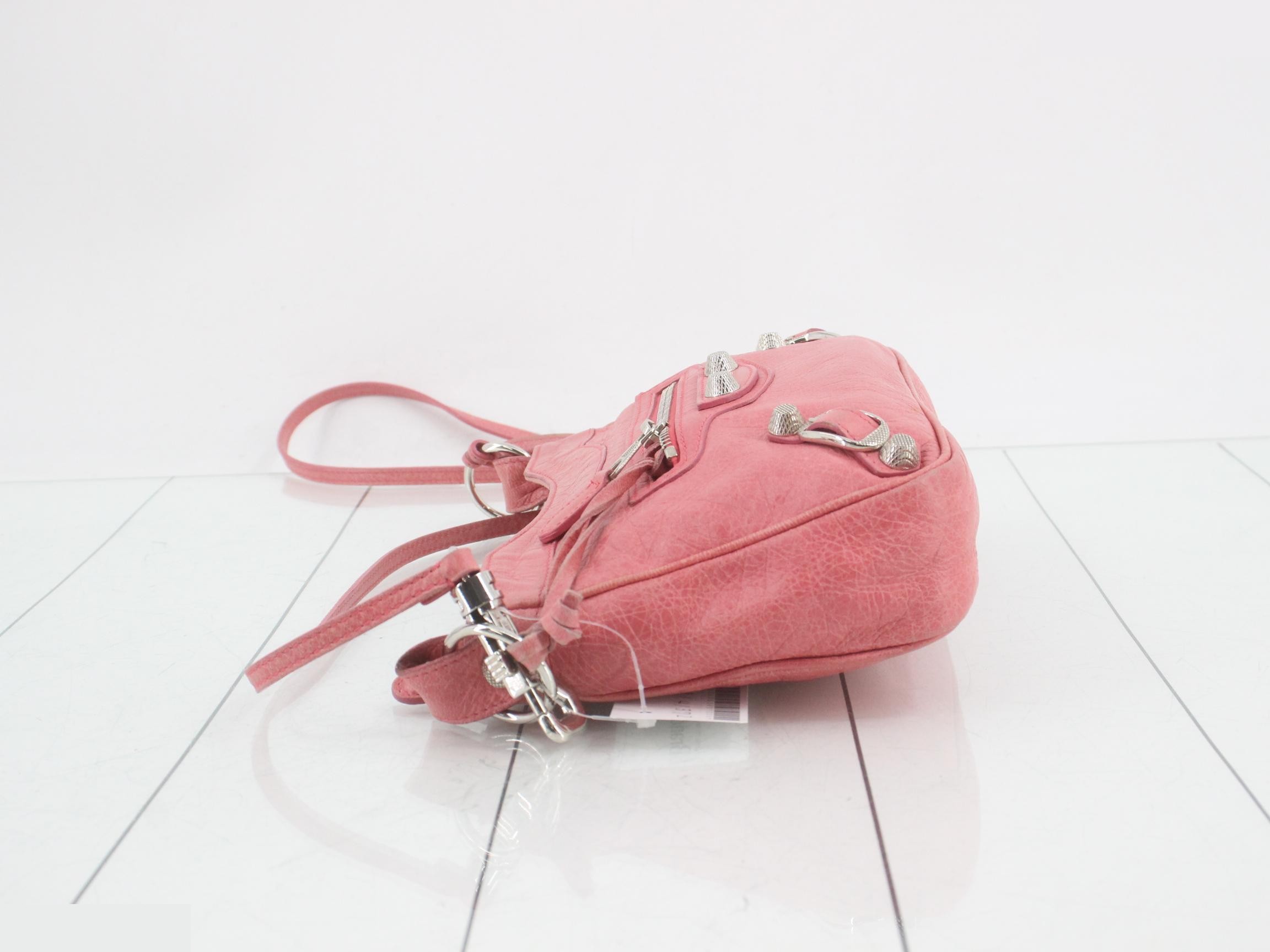 The Hip Giant Hip Shoulder Bag — view 4