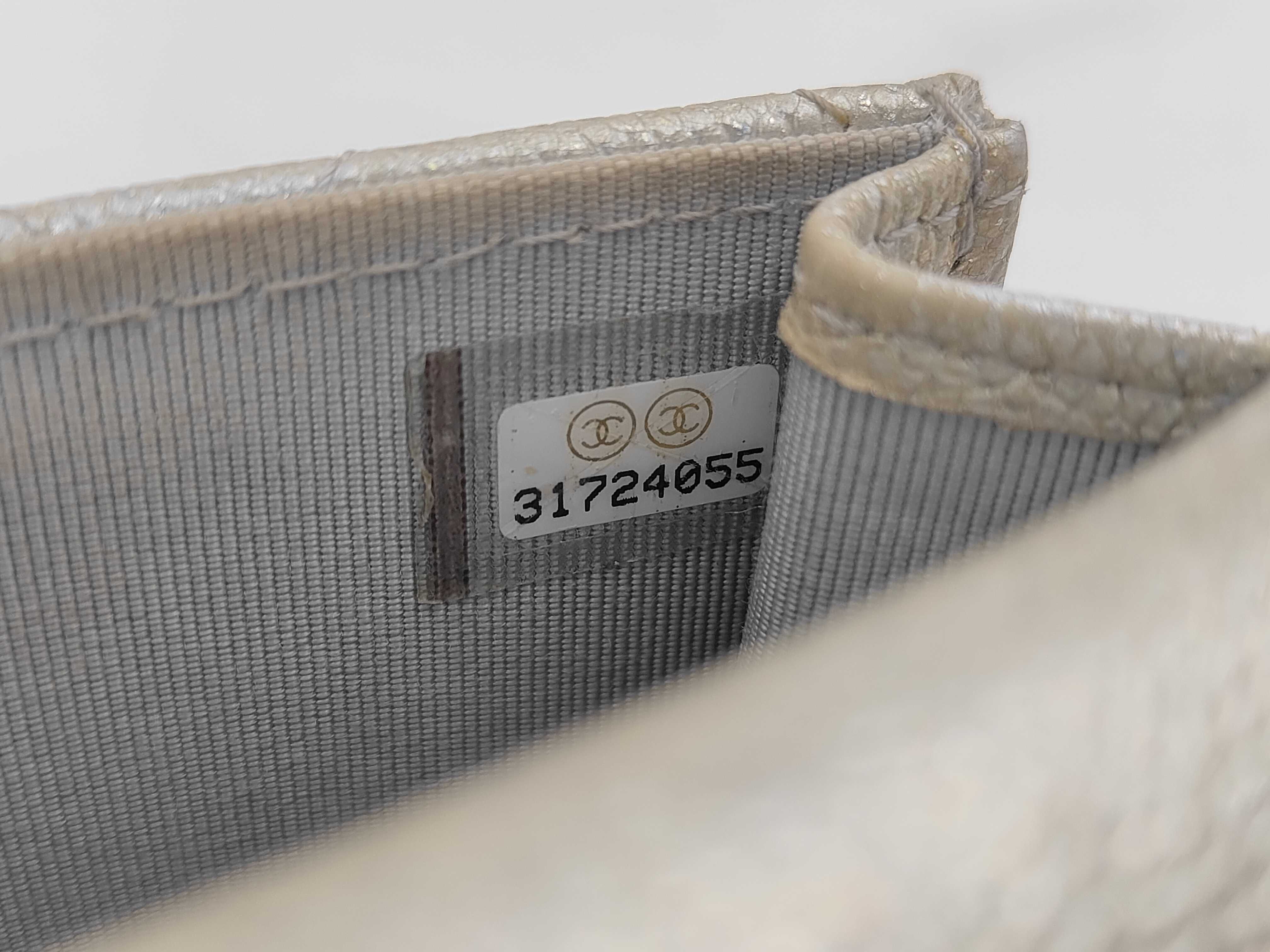 Matelasse Phone Pouch Caviar Silver Shoulder Bag — view 10