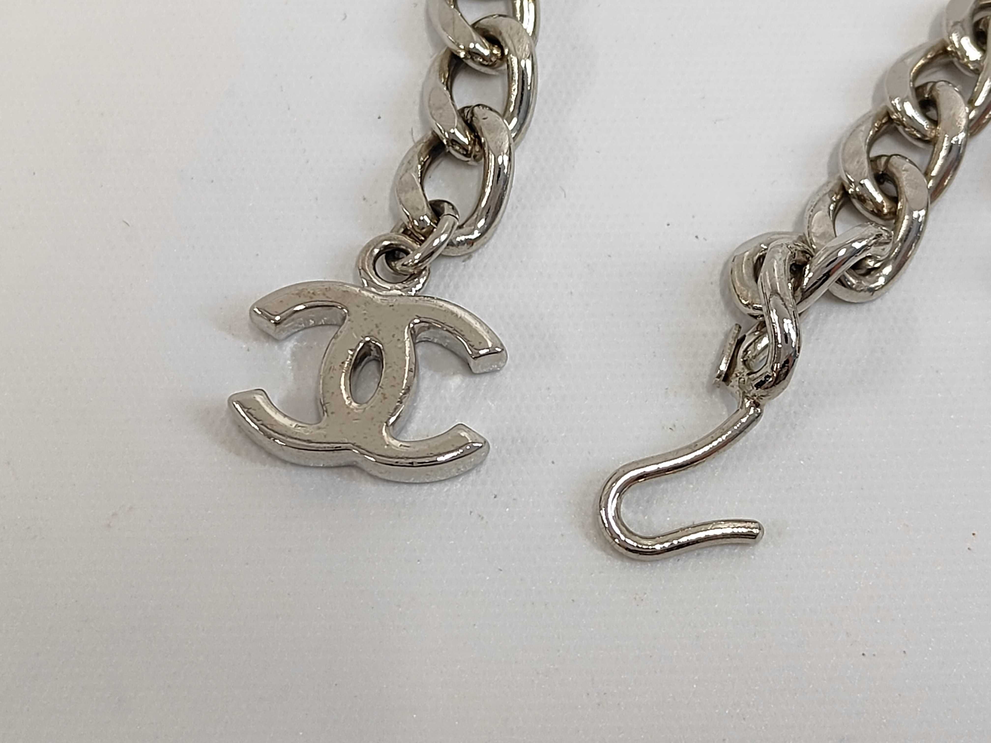 05 V Coco Mark Chain Belt — view 3