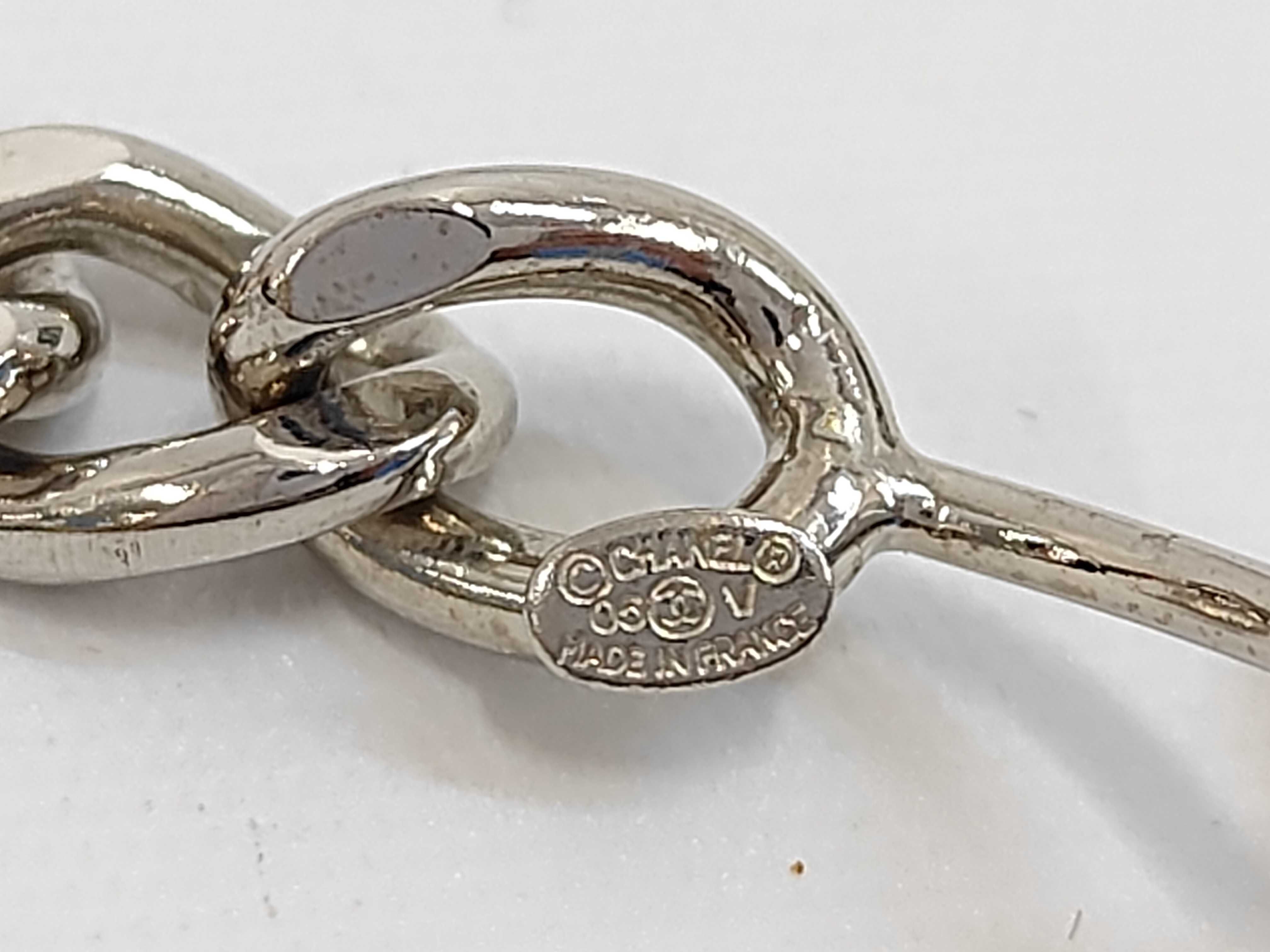 05 V Coco Mark Chain Belt — view 5