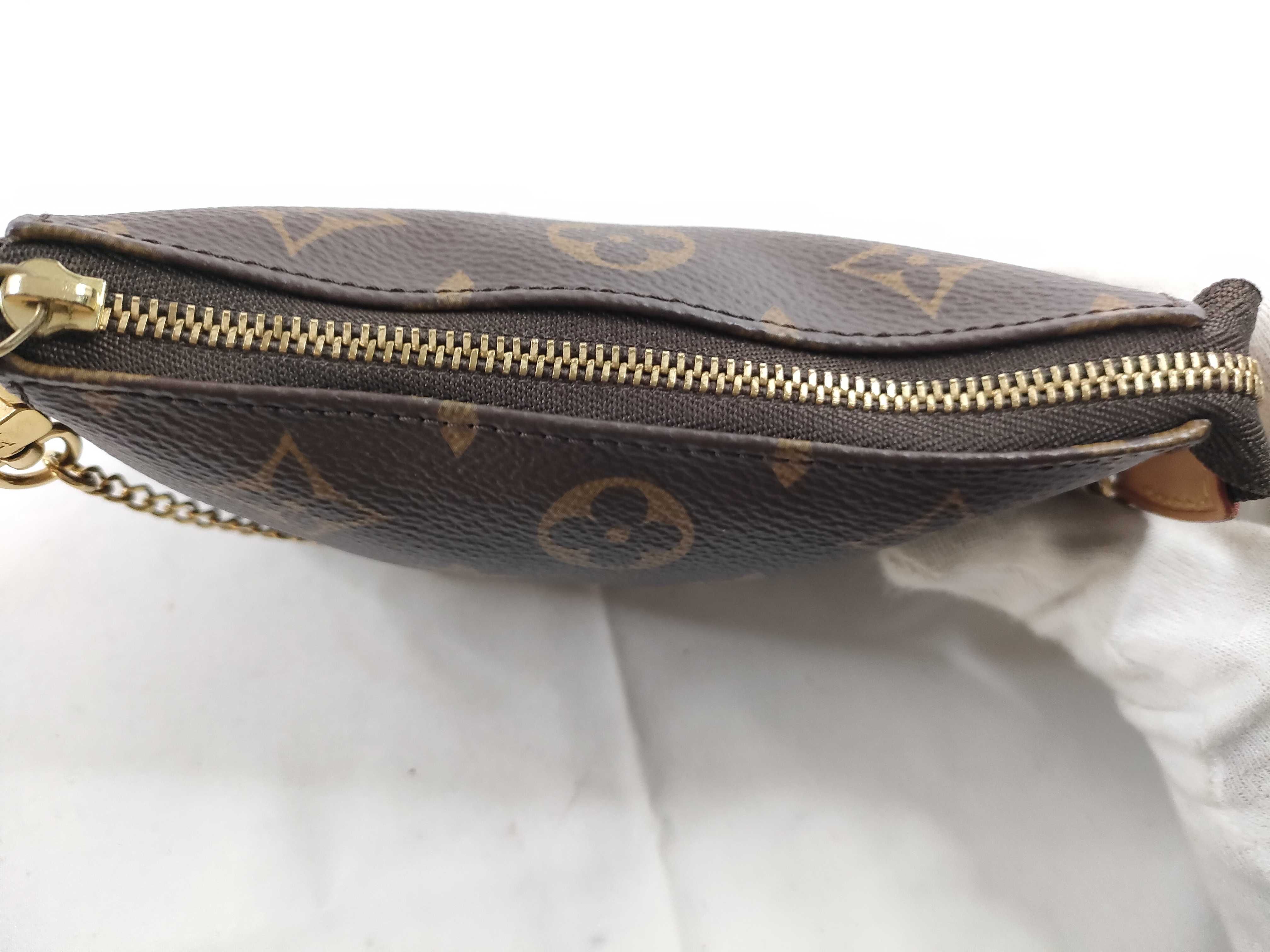 Monogram Louis Vuitton Monogram Pouch Mini Pochette Accessoires M58009 Handbag — view 9