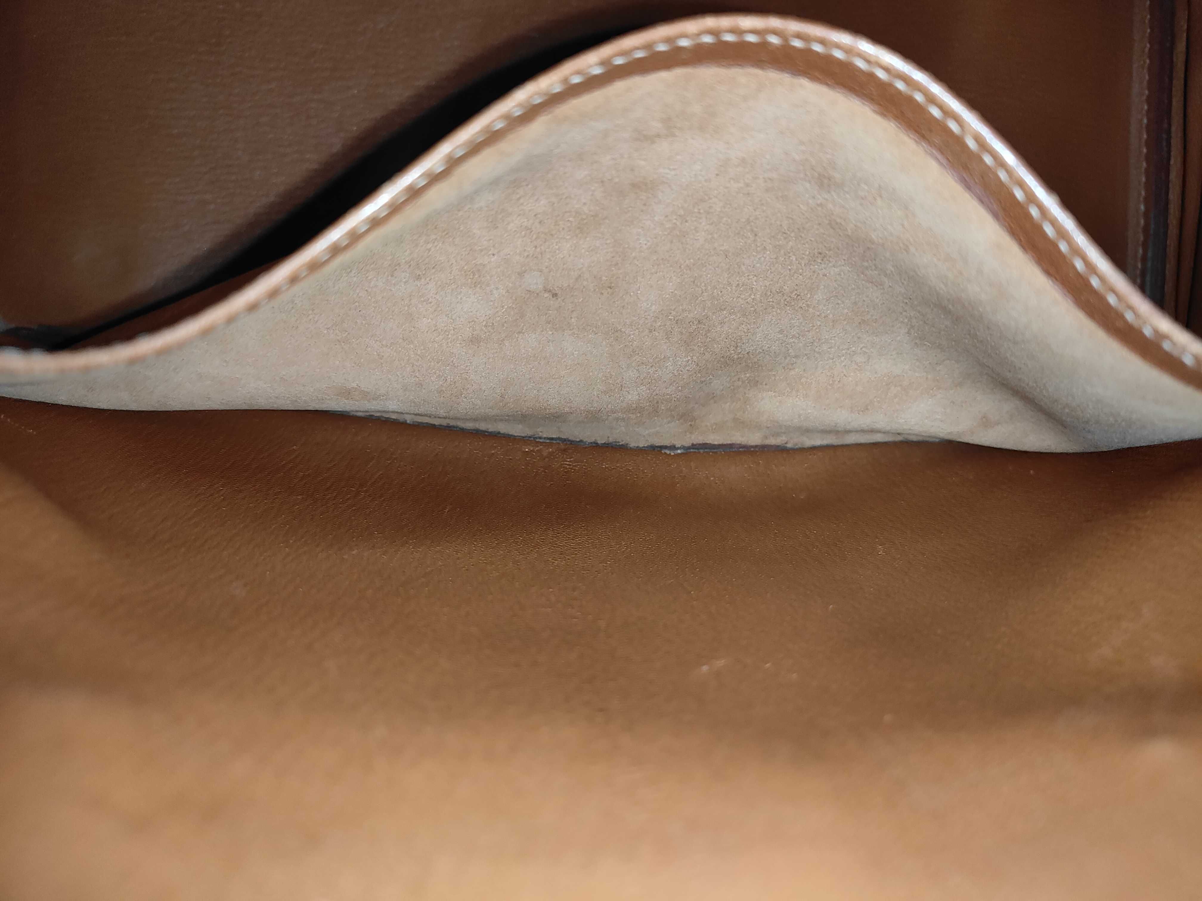 Birkin 35 Courchevel Leather Gold with Gold Hardware F Handbag — view 13