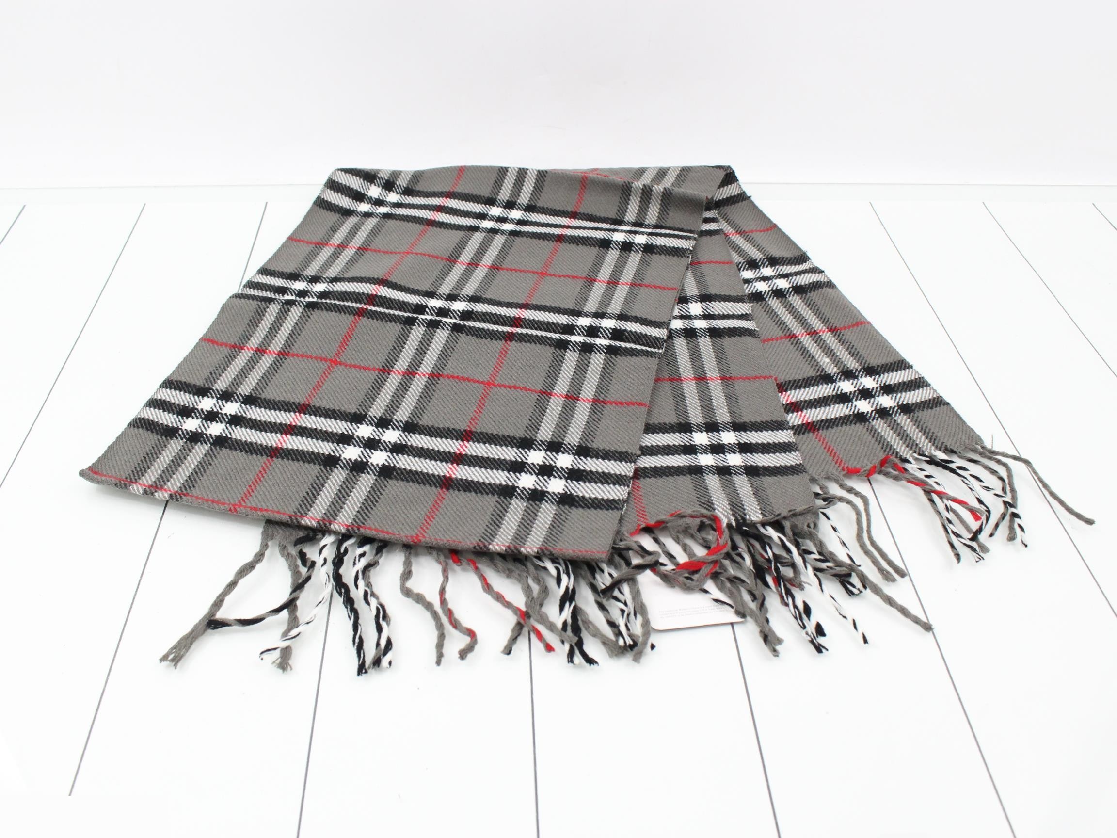 Unused, with dust bag included. Burberry Nova Check scarf, gray. — view 3