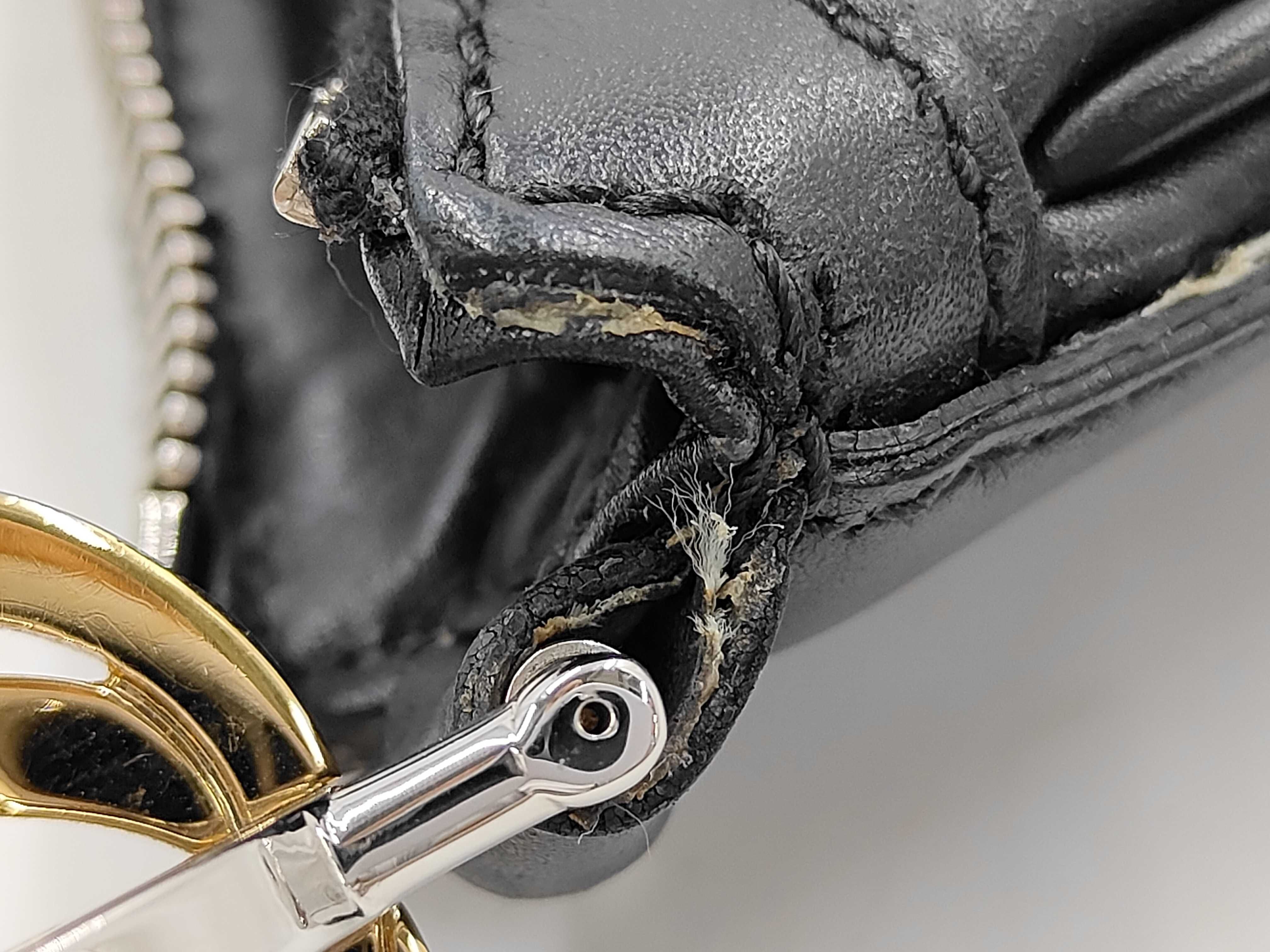 Black Leather Pea Shoulder Bag — view 12