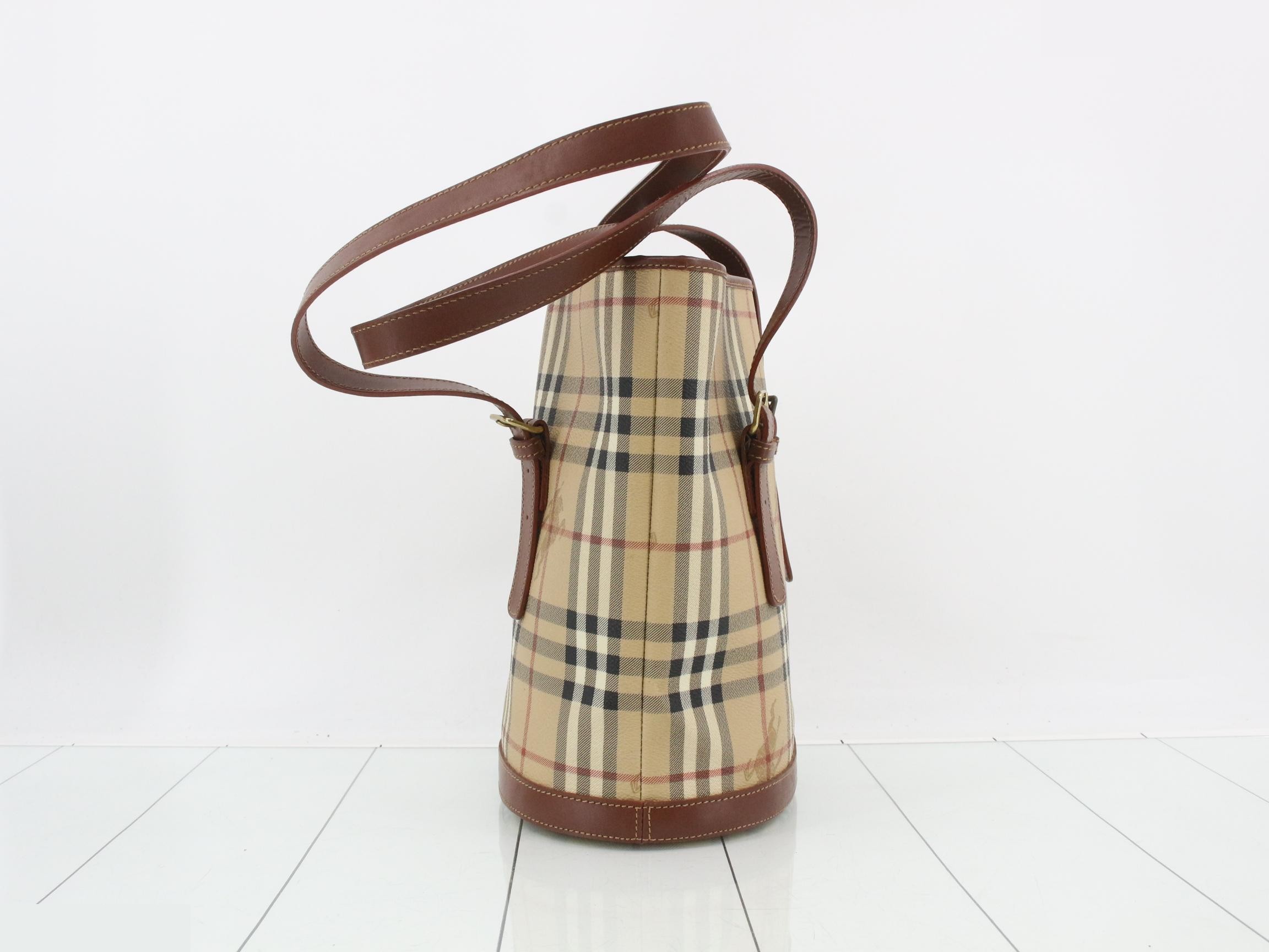 Bucket-shaped bags / Tote bags — view 3