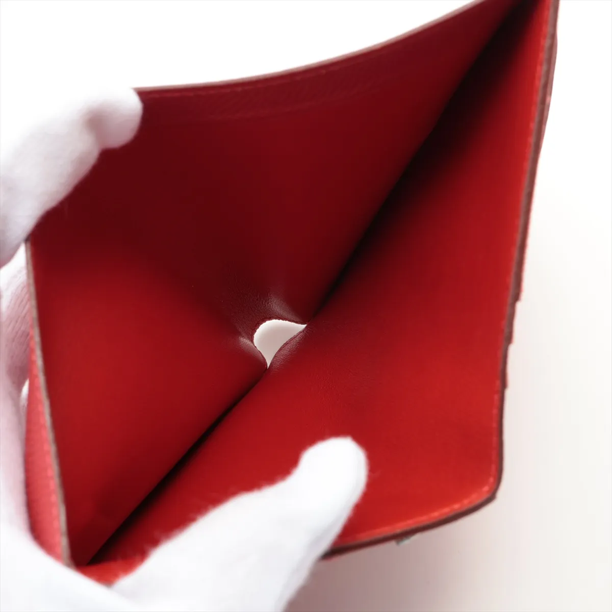Bearn Compact Vaux Epson Compact Wallet Rouge Cazac Silver Hardware H:2004 — view 4