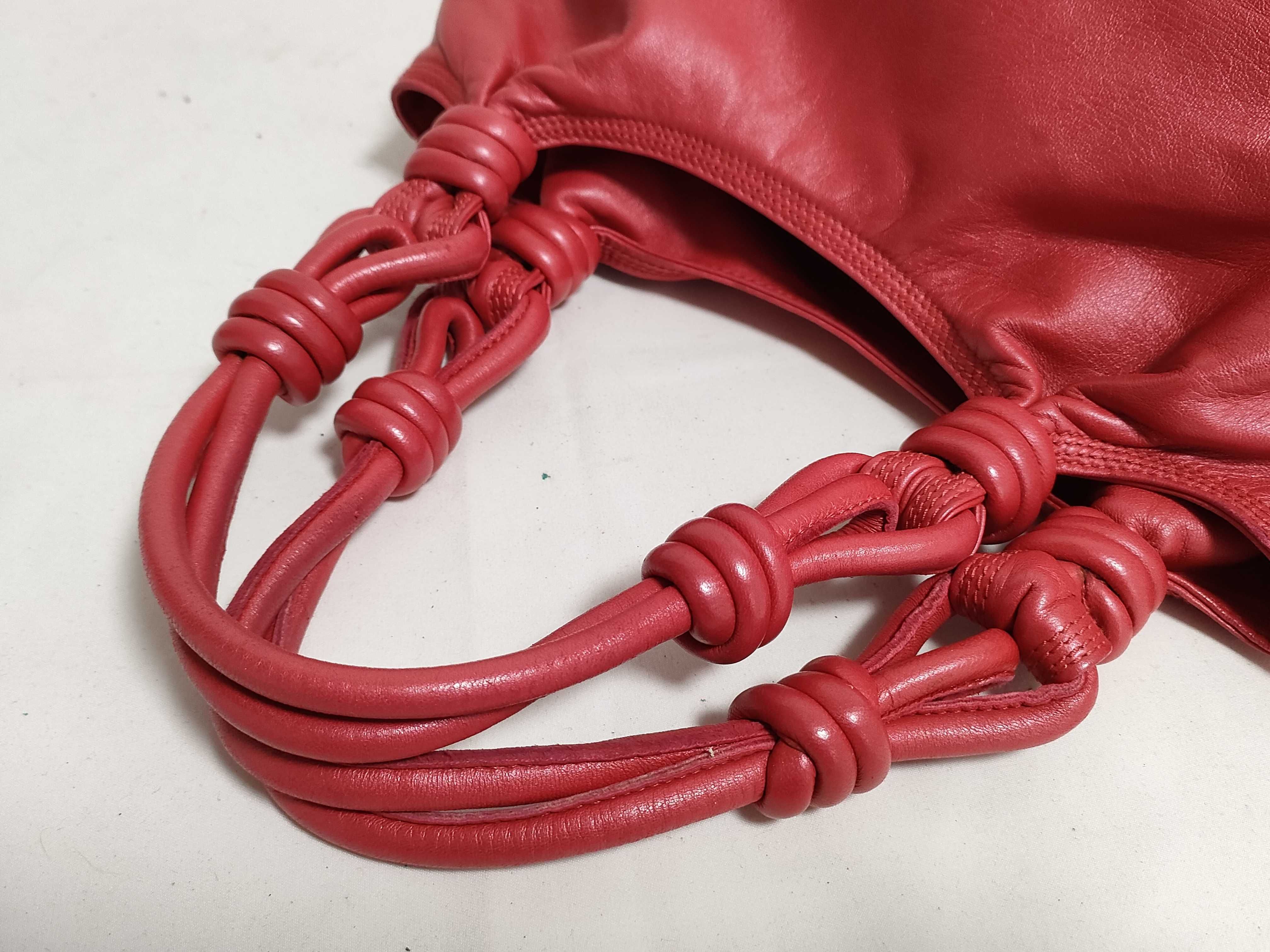 handbag — view 3