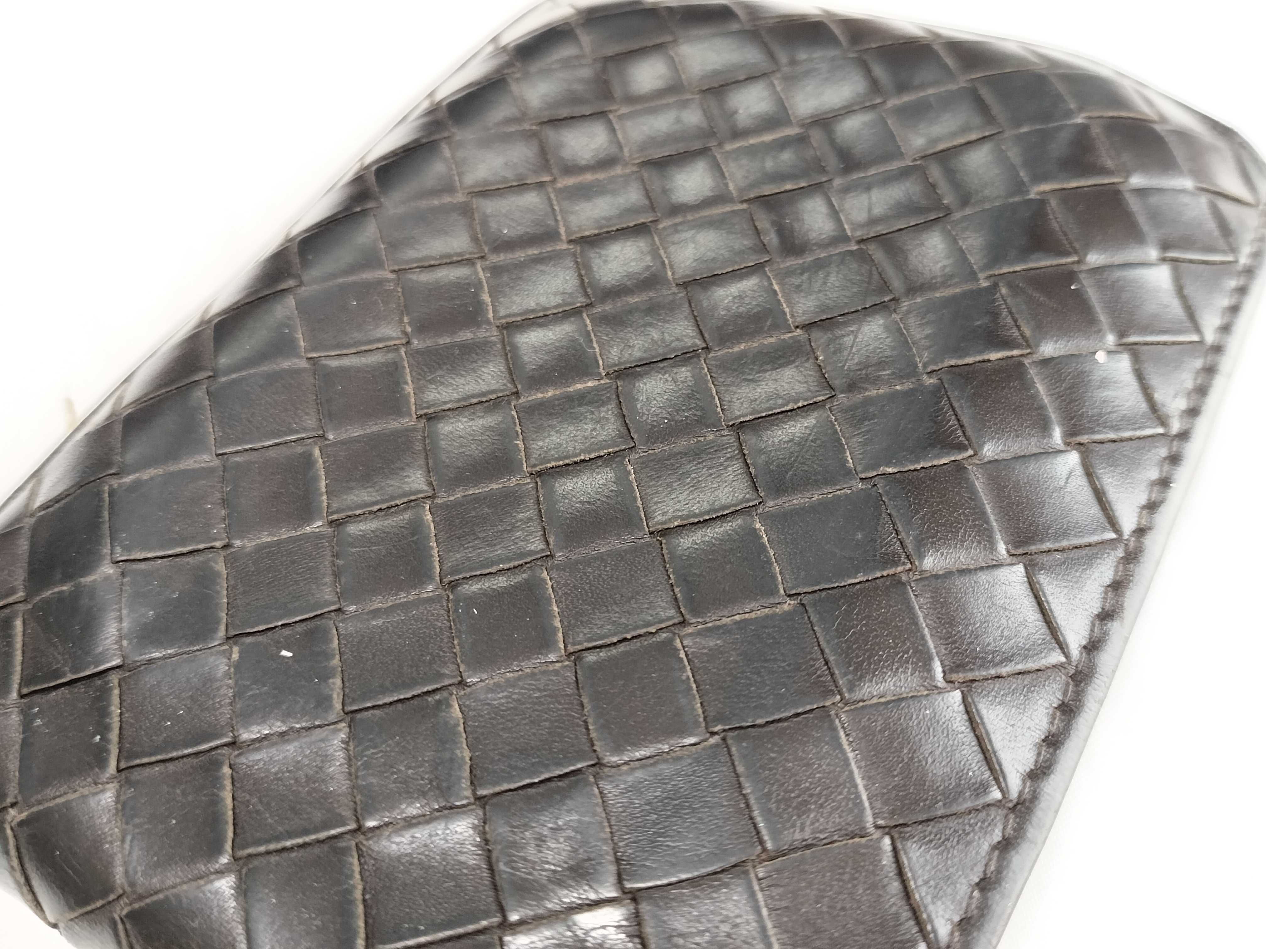 Intrecciato Bifold Wallet Leather Wallet — view 14