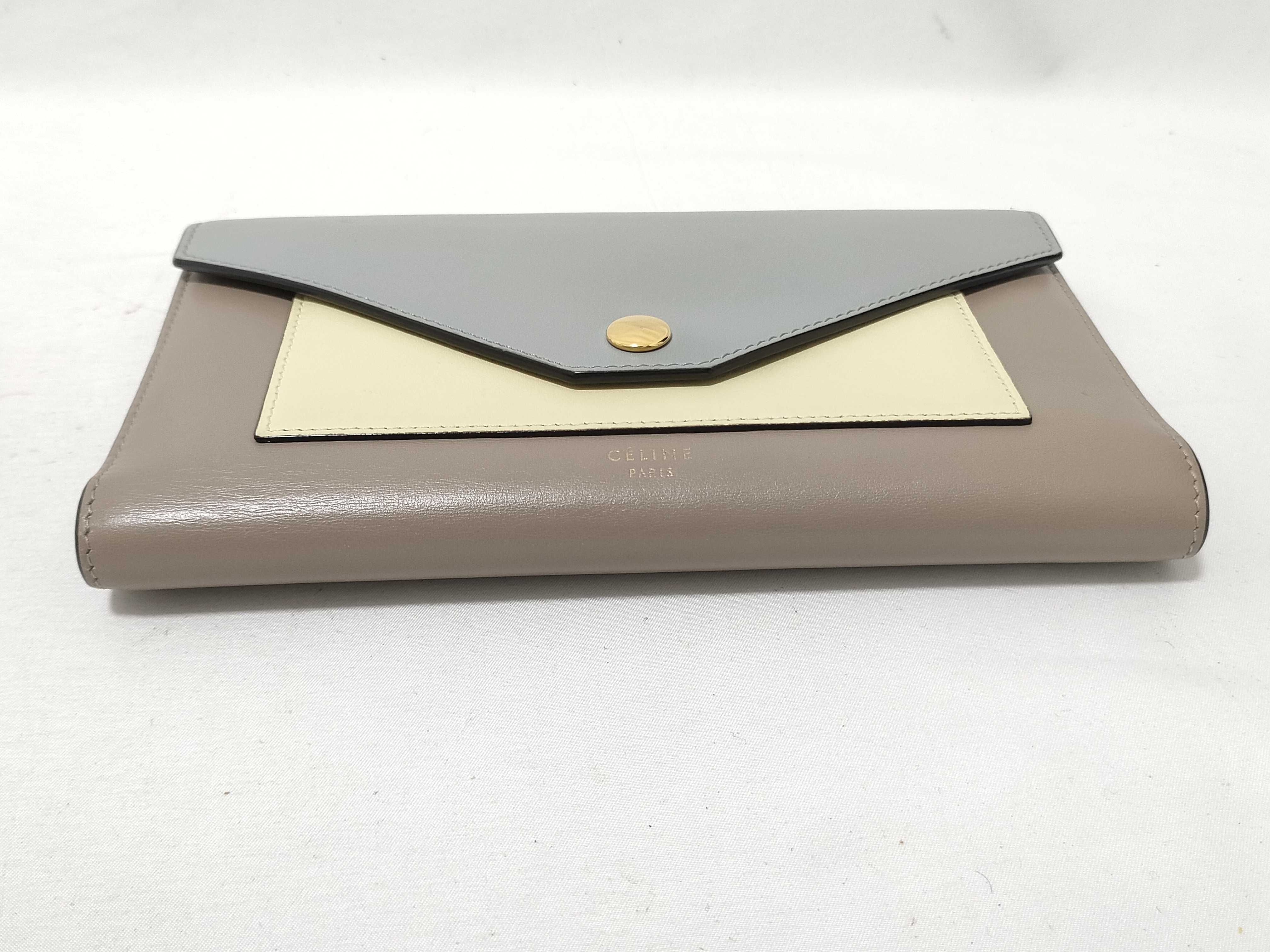 Trifold Wallet — view 3