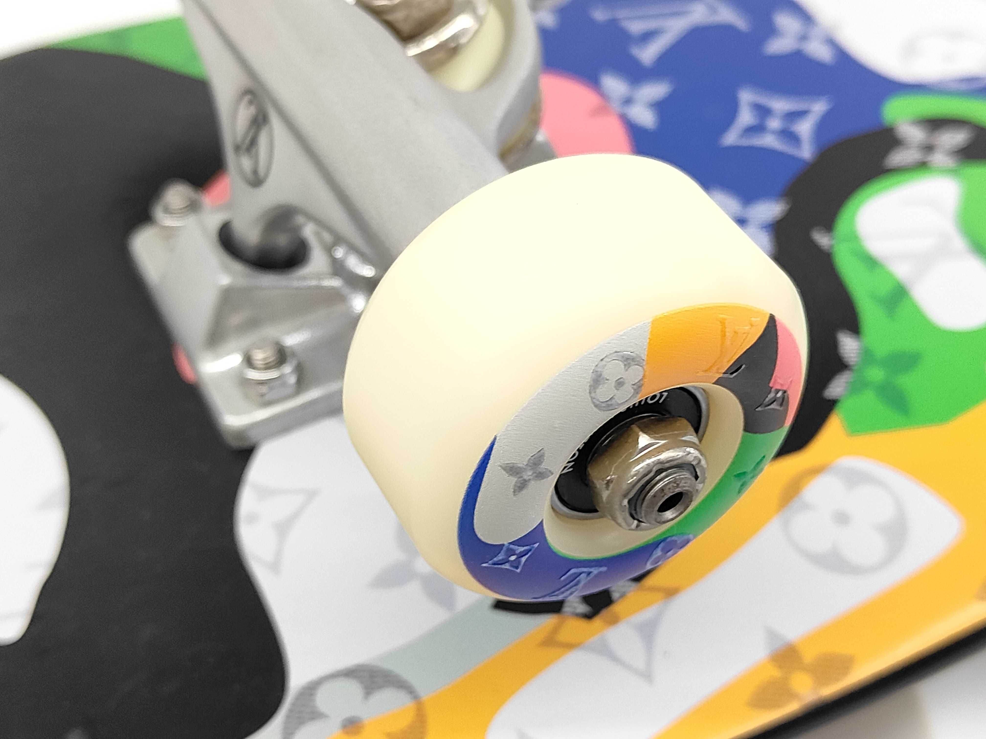 LV Portrait Skateboard and other accessories — view 3