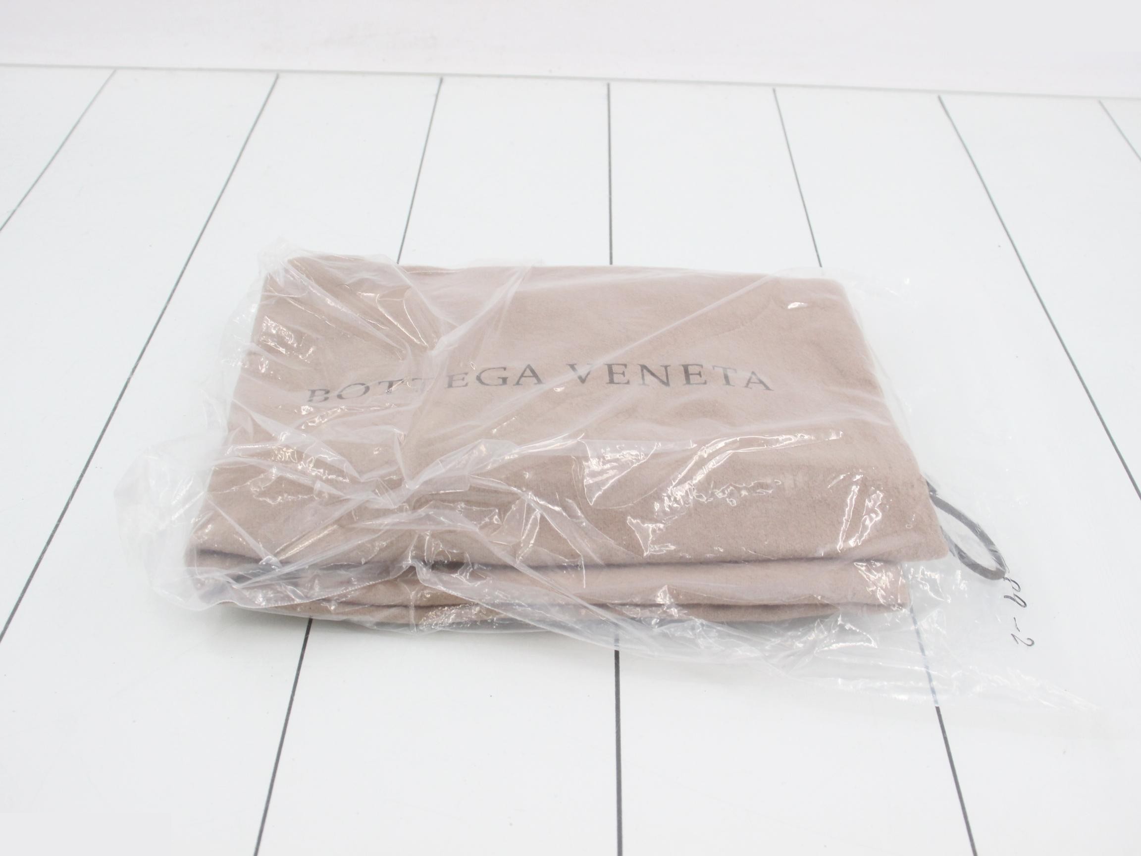 Hobo Intrecciato (Bag) — view 7