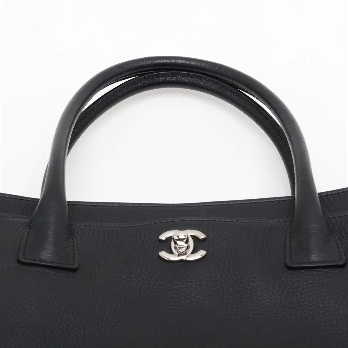 [Individually packaged] Chanel Executive Leather 2-Way Tote Bag, Black with Silver Hardware, 18179838, Serial Number 18 — view 6