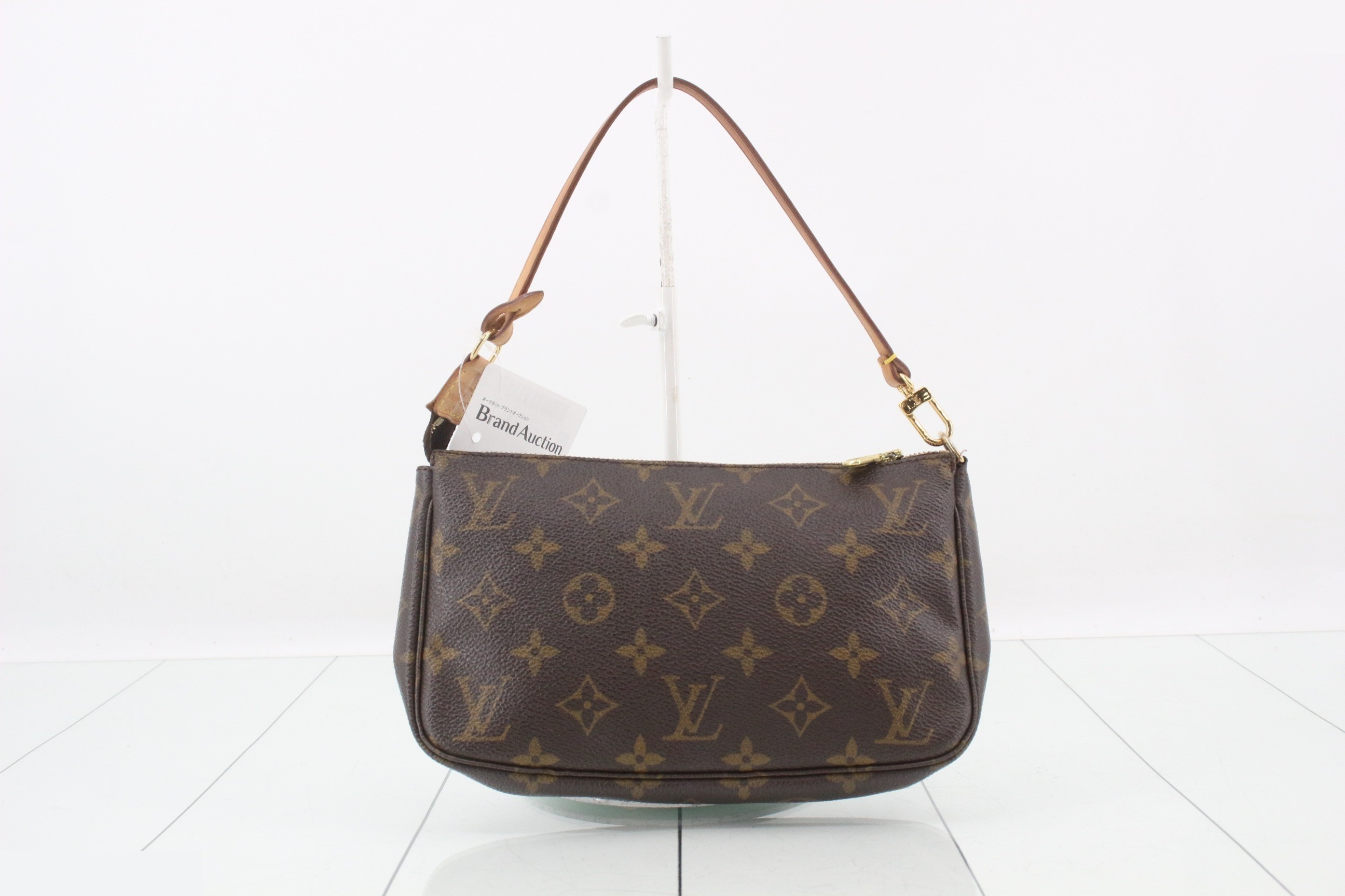 Monogram Pochette Accessoires — view 2