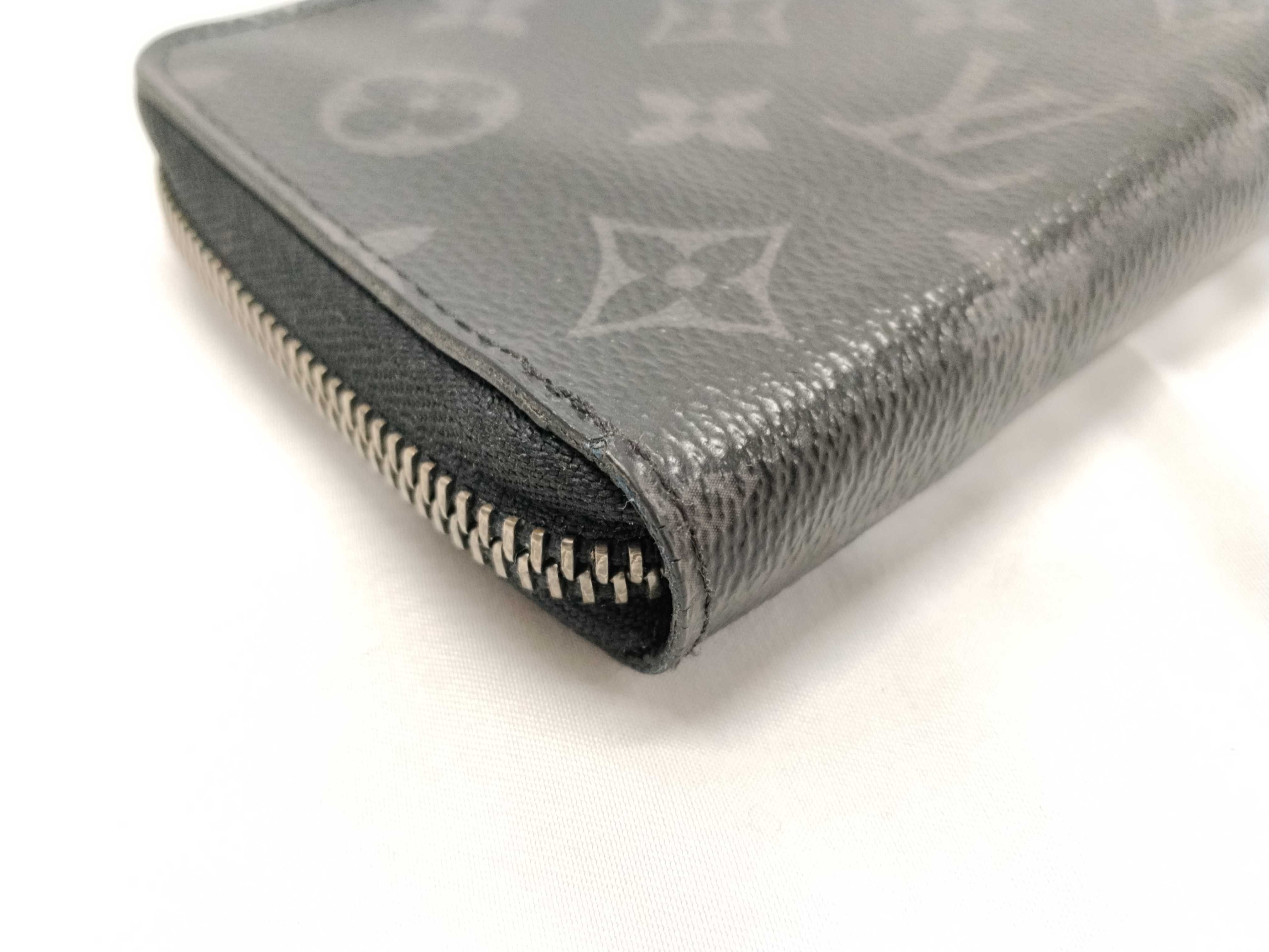 Monogram M62295 Eclipse Zippy Wallet Vertical — view 4