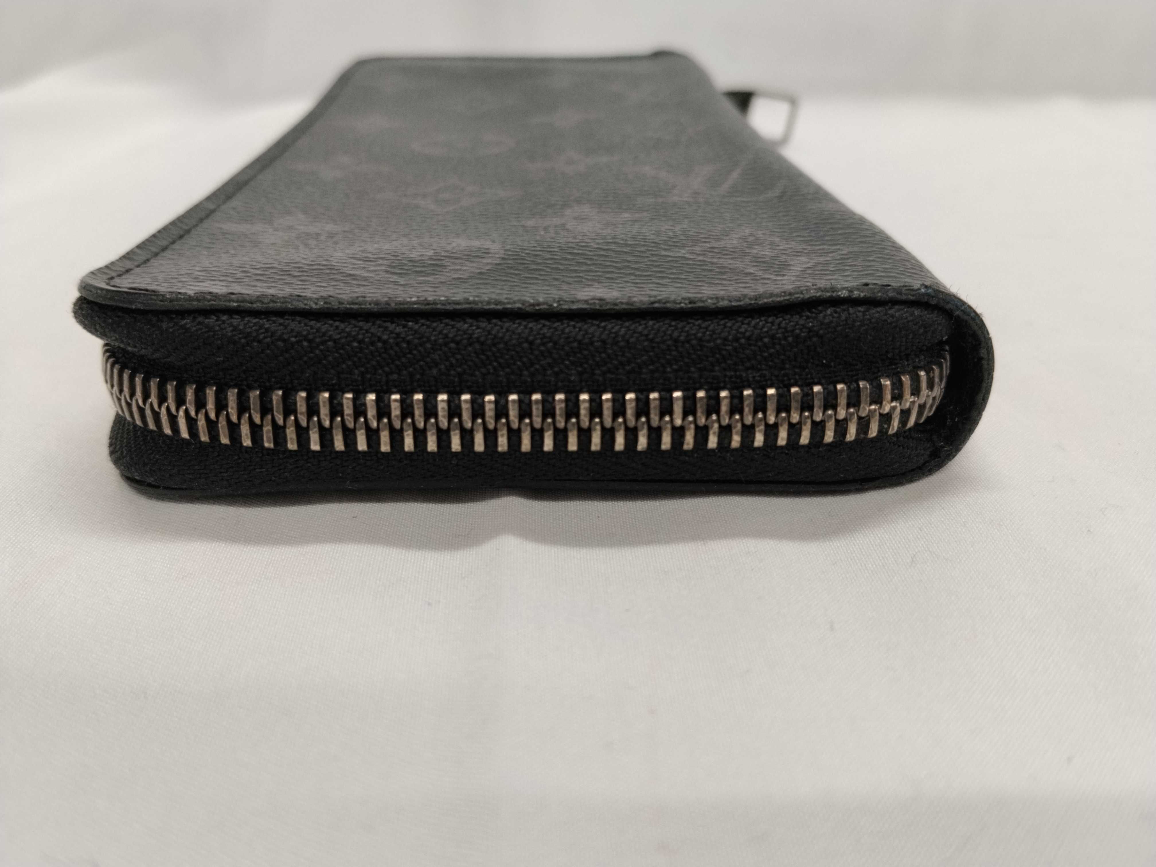 Monogram M62295 Eclipse Zippy Wallet Vertical — view 5