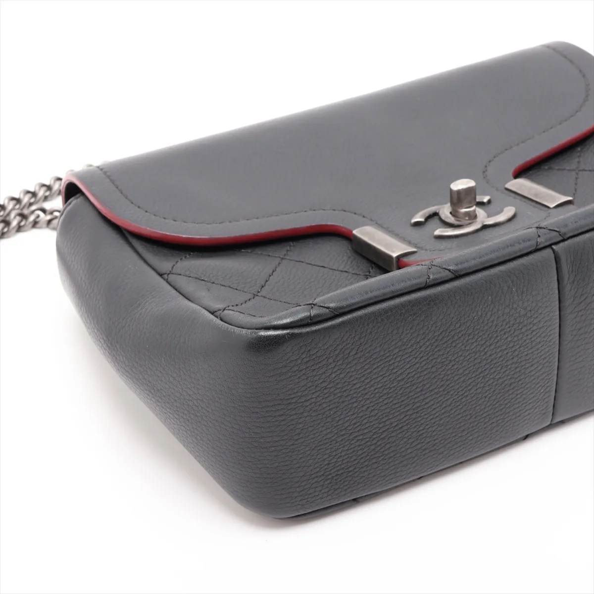 Matelassé Leather Single Flap Double Chain Bag, Black with Gunmetal Hardware, 24930057, Serial Number 24 — view 4
