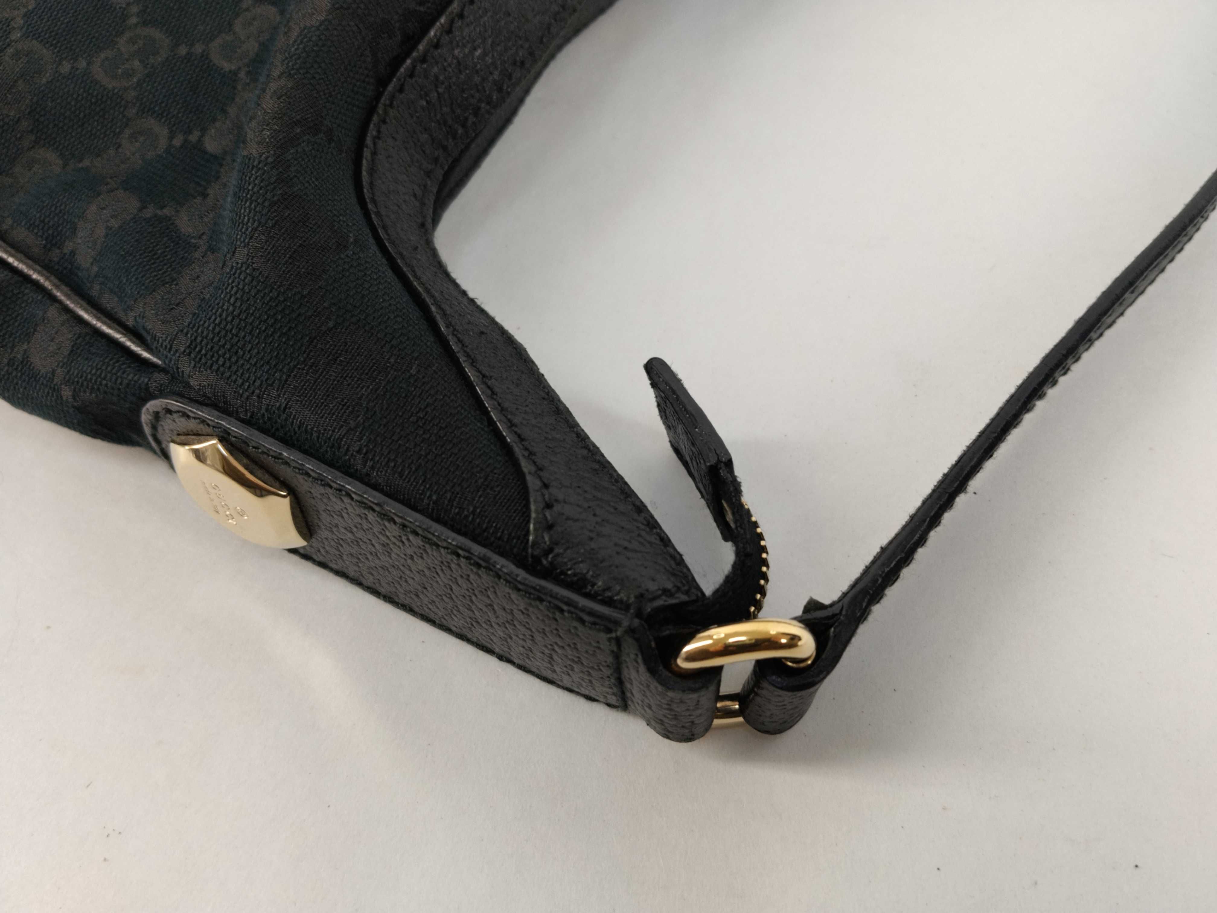 GG Canvas One-Shoulder Bag — view 5