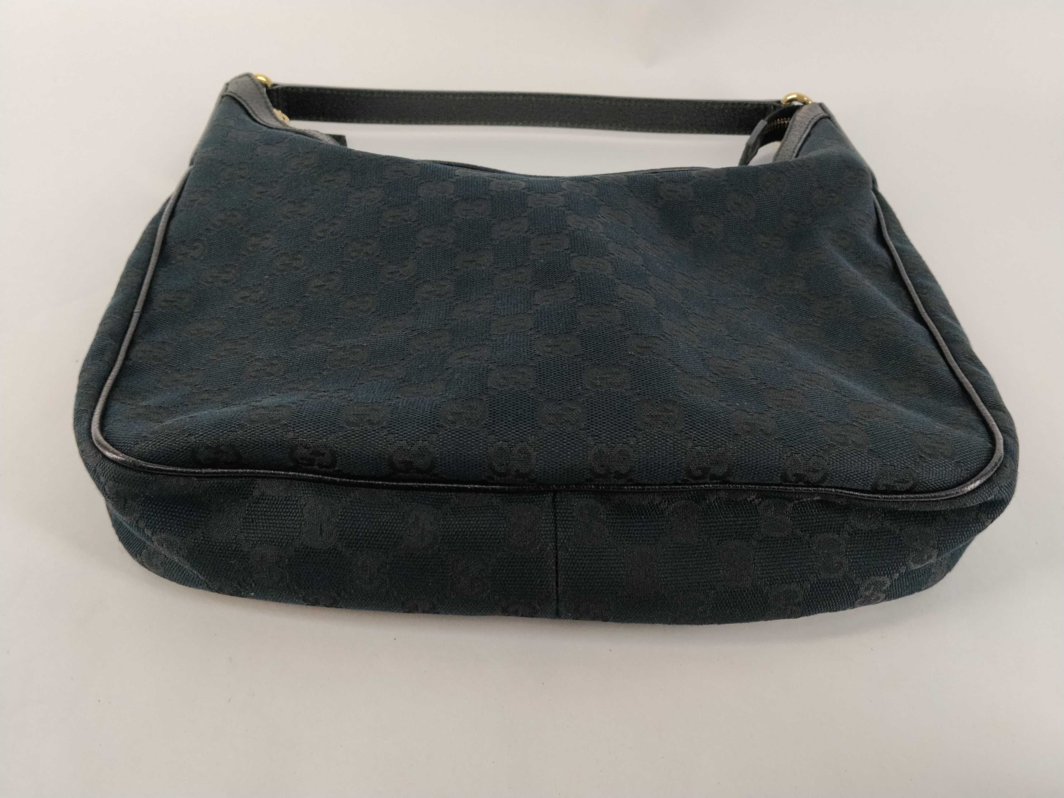 GG Canvas One-Shoulder Bag — view 7