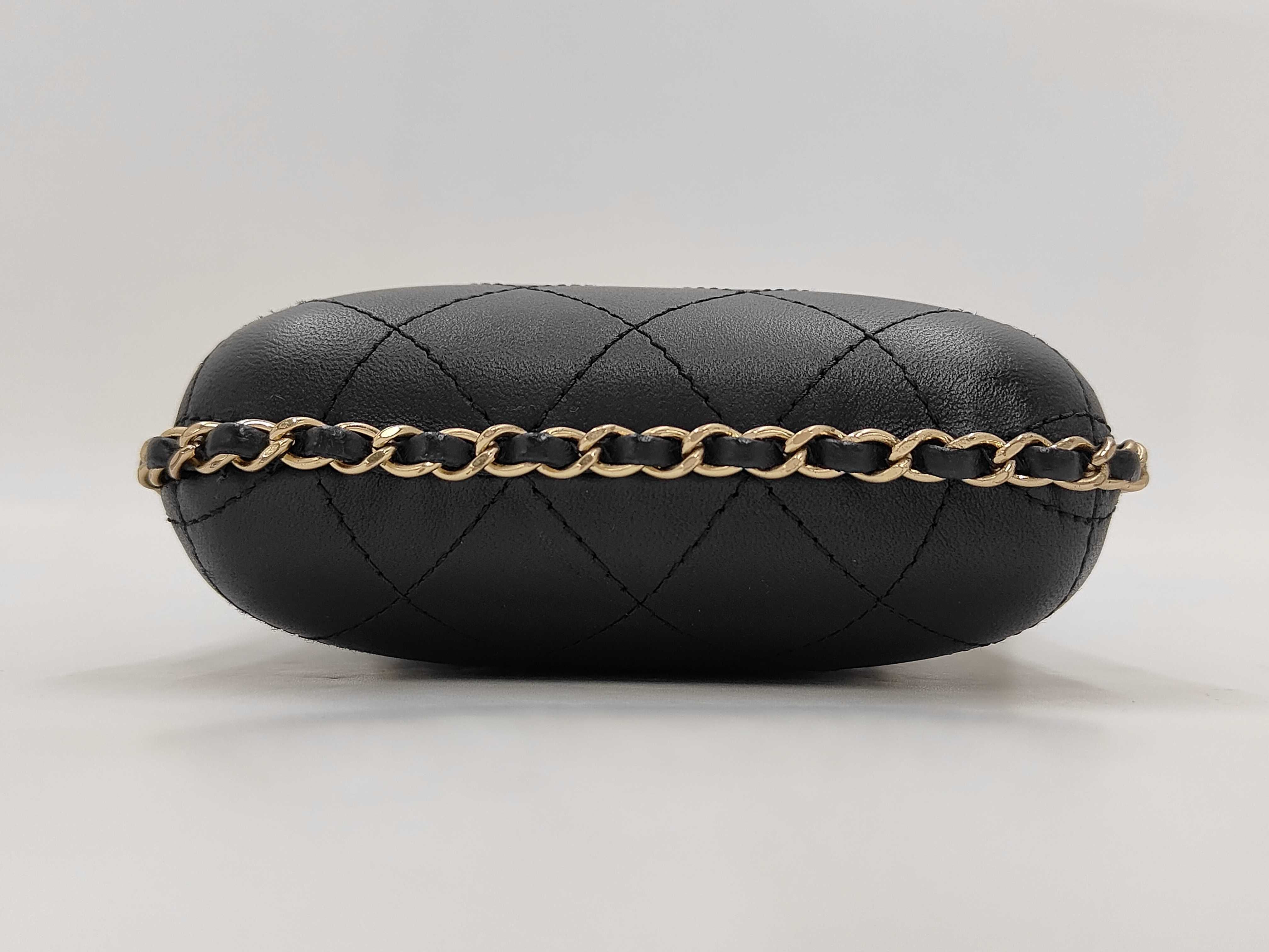 Matelasse Chain Shoulder Black Shoulder Bag — view 3