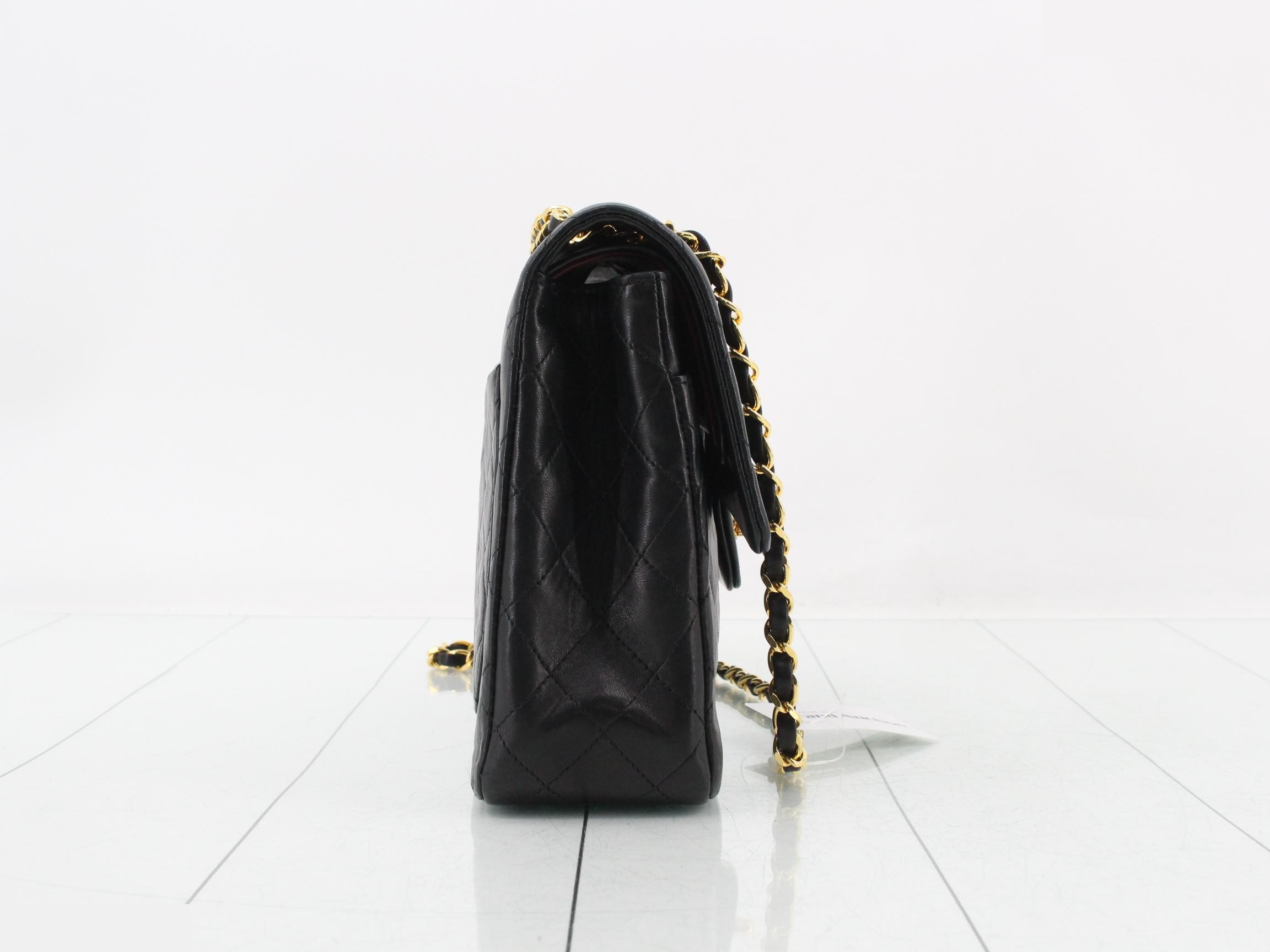 Matelassé 25 Double Chain Shoulder Bag, Double Flap, Lambskin, Black, Series 1, W25 — view 4