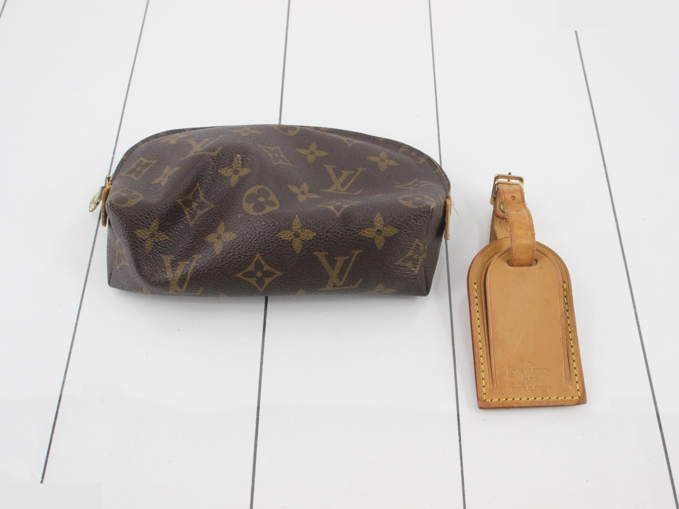 Pouch 2, Handle 1 — view 2