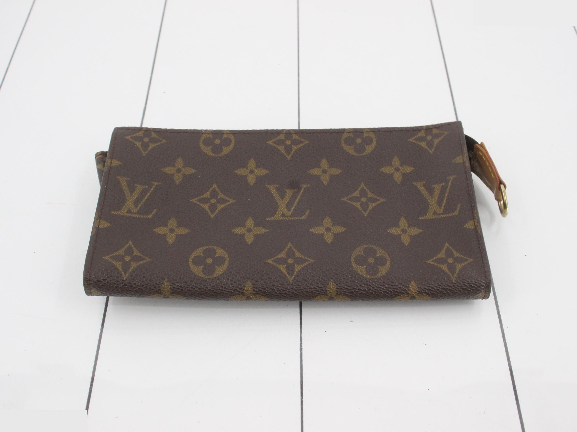 Pouch 2, Handle 1 — view 3