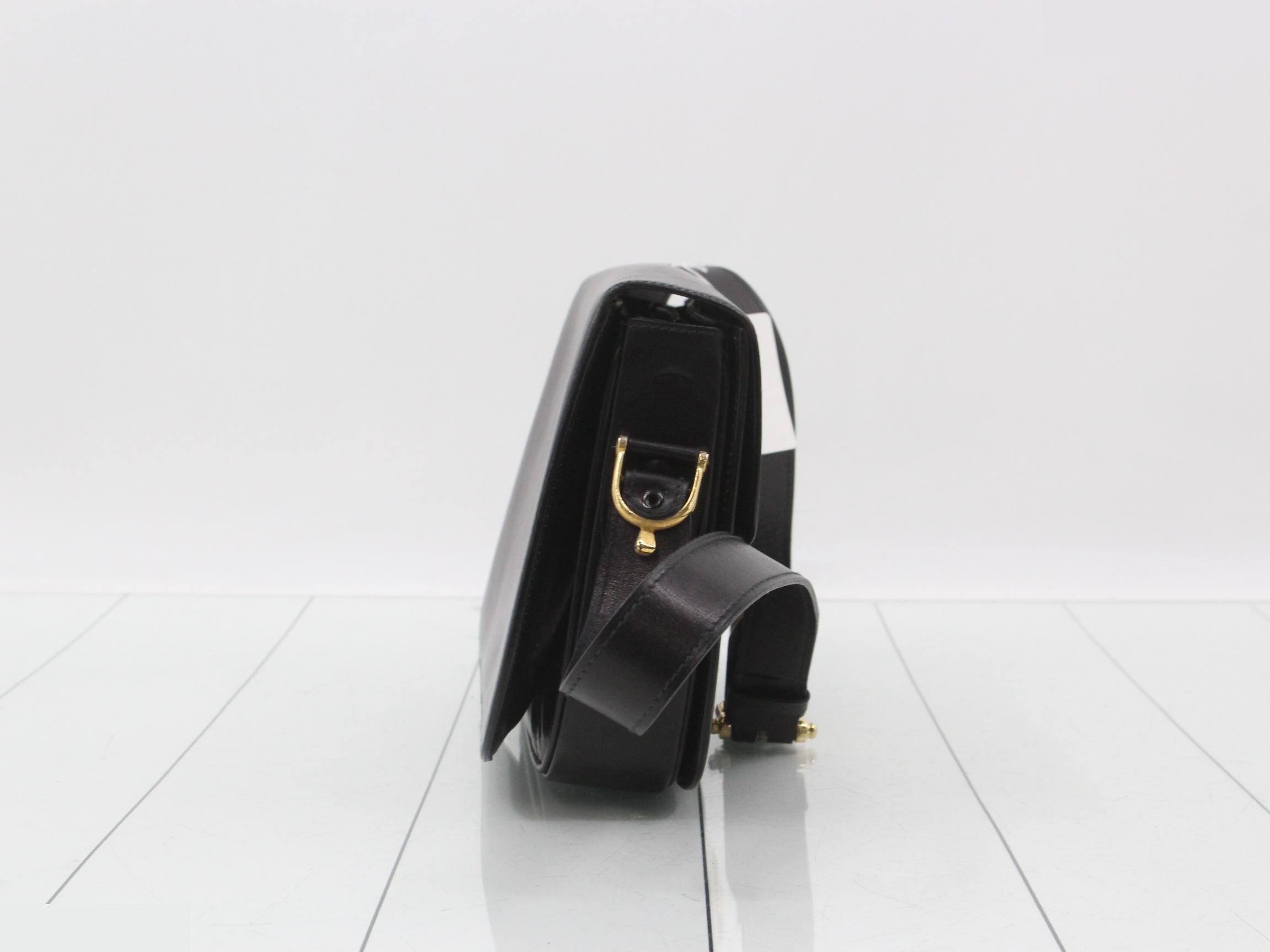 Shoulder bag — view 4