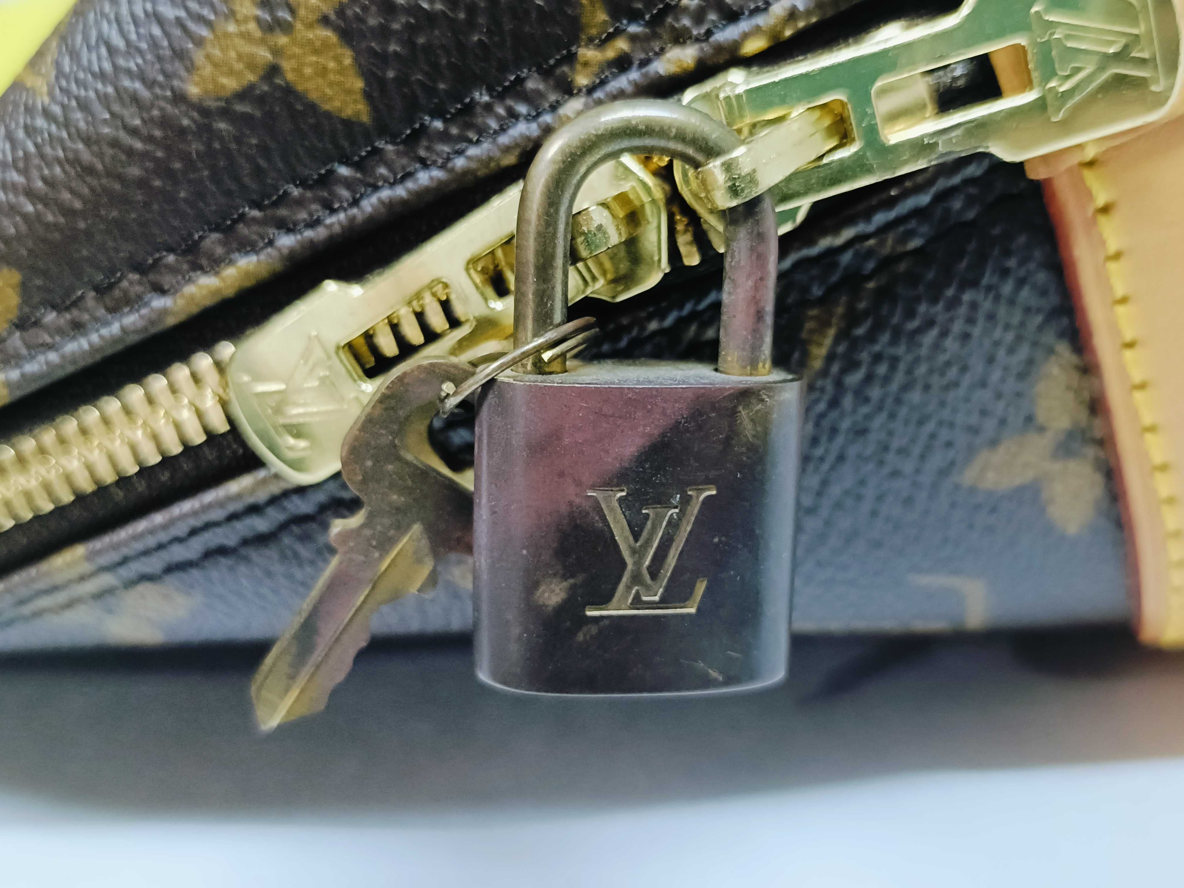 Monogram Alma M51130 Handbag — view 15