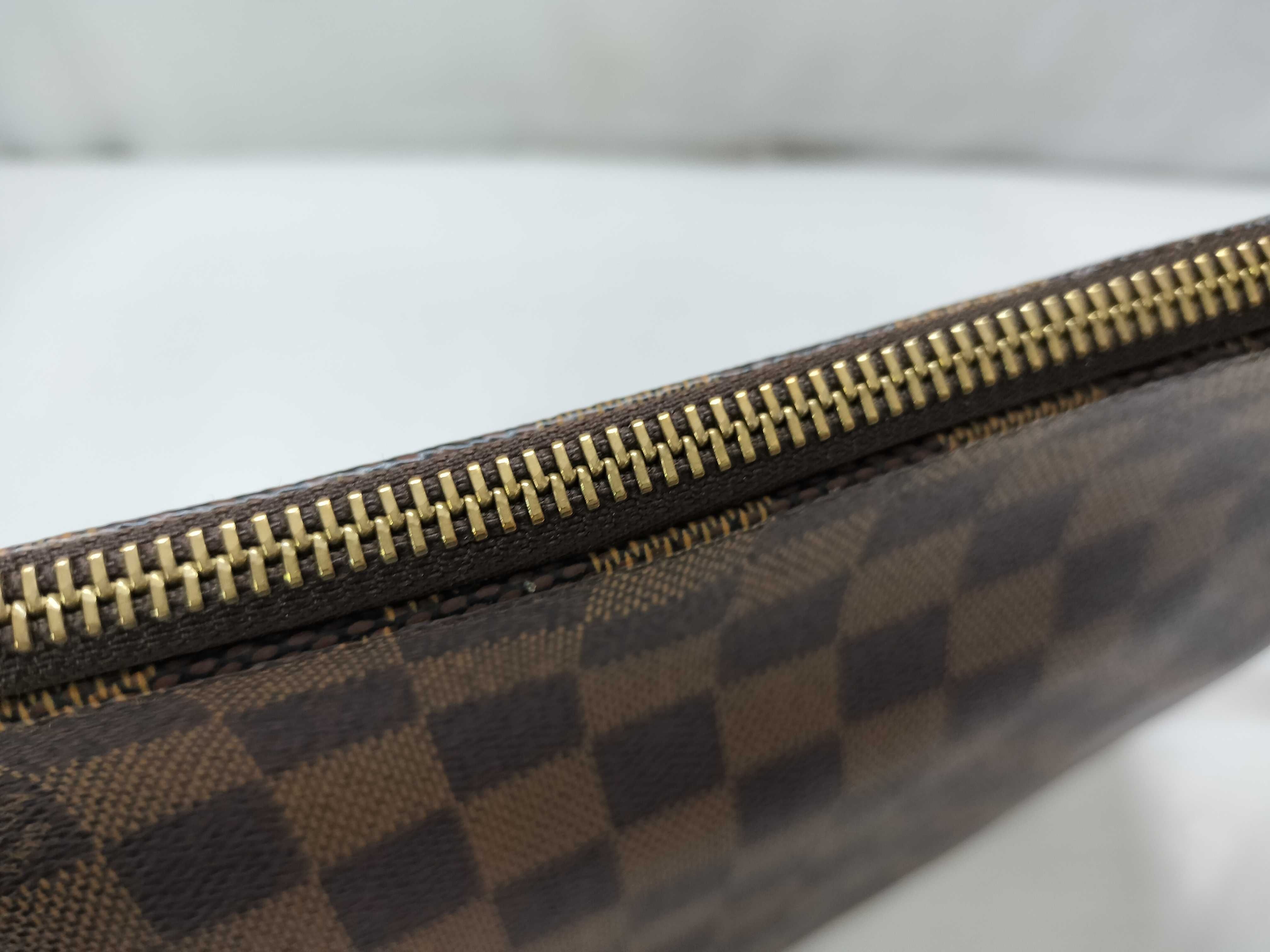 Damier Bloomsbury Shoulder Bag — view 6