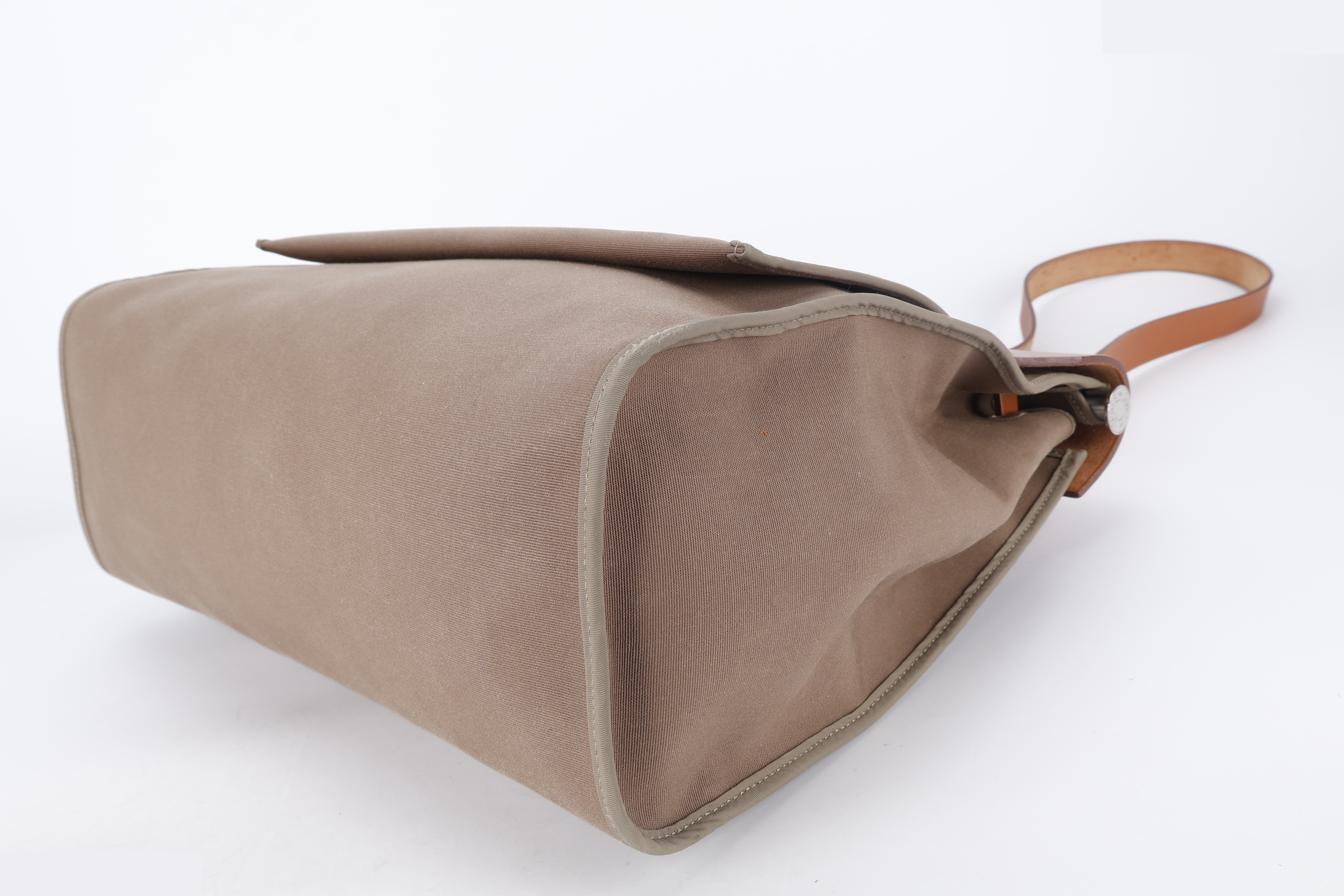 HERBAG 39 BROWN CANVAS SHW — view 4
