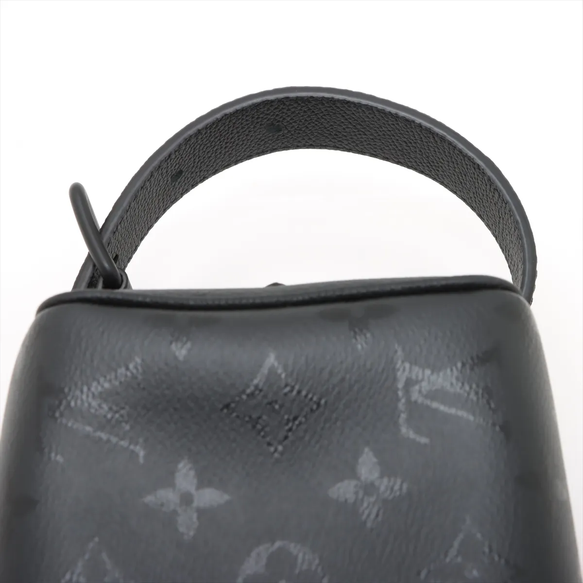 Monogram Midnight Rocker Dop Kit M26810 Black RFID Reactive — view 6