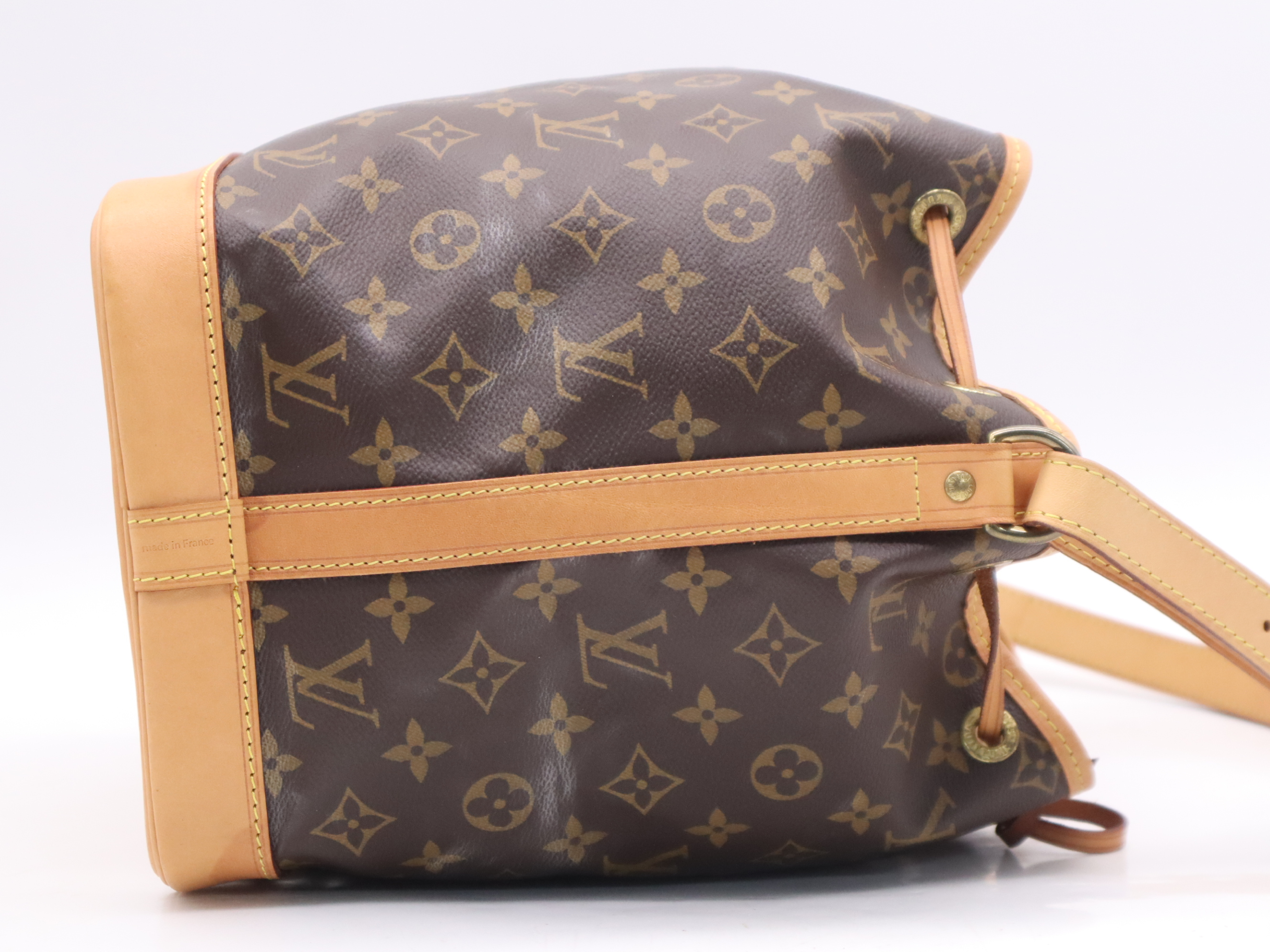 M42224 Monogram Noé Shoulder Bag — view 5