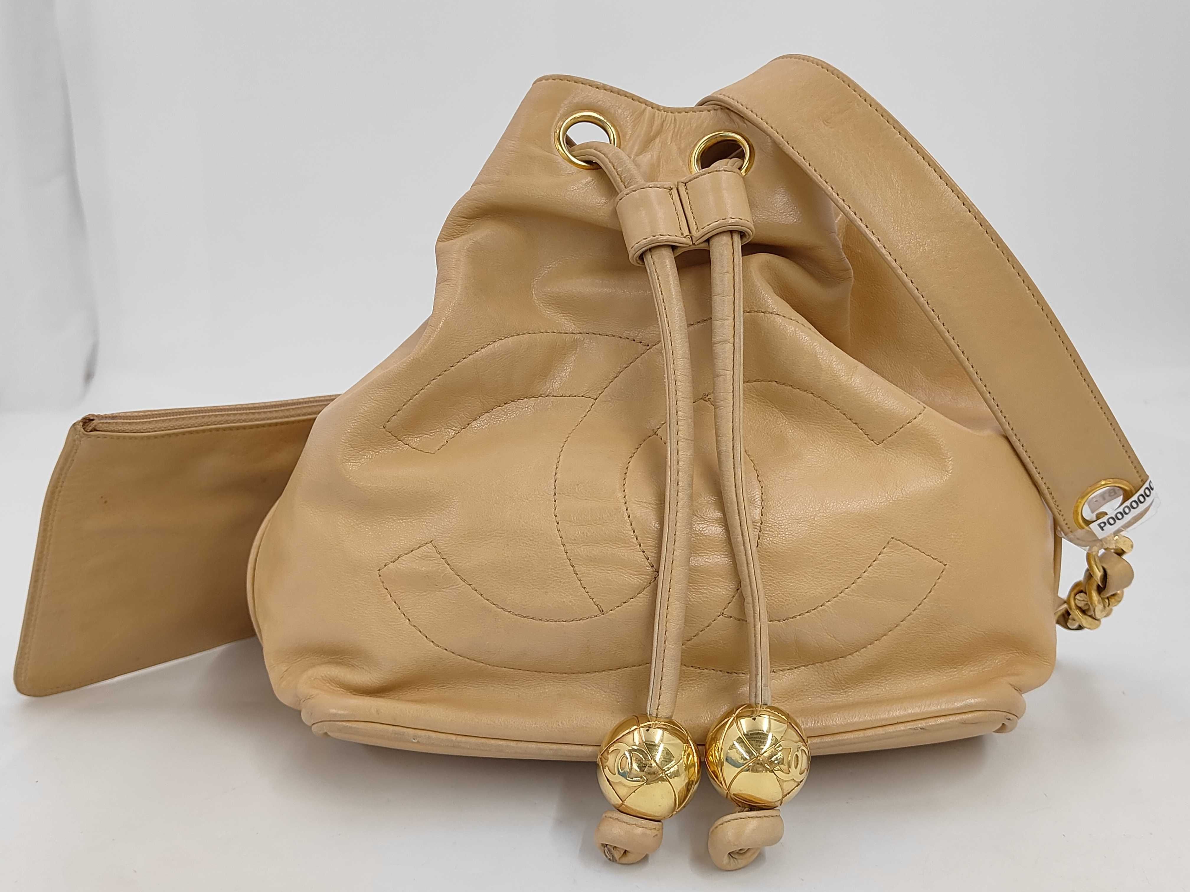 PH- Drawstring Shoulder Bag Beige Leather Shoulder Bag