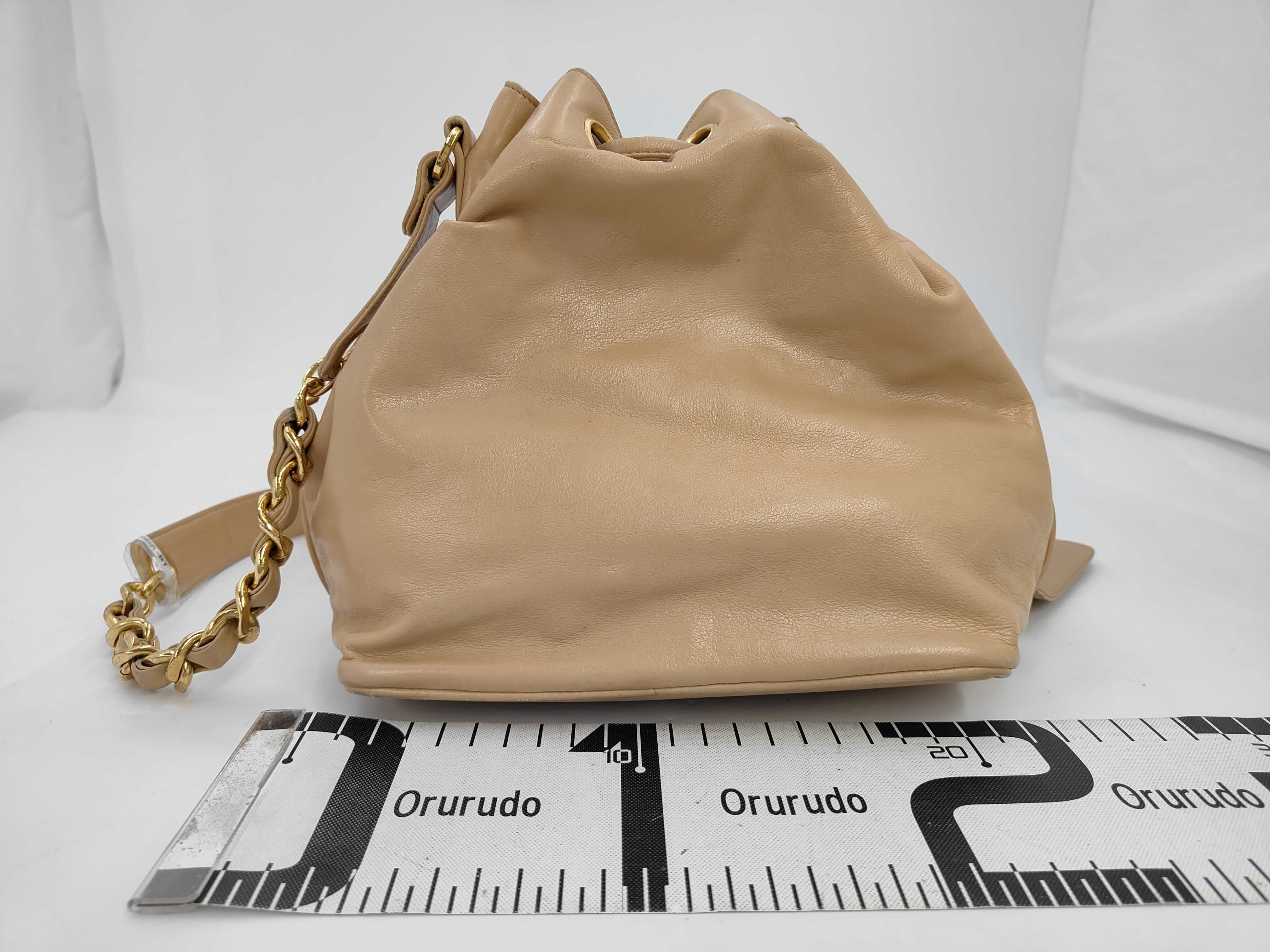 PH- Drawstring Shoulder Bag Beige Leather Shoulder Bag — view 2