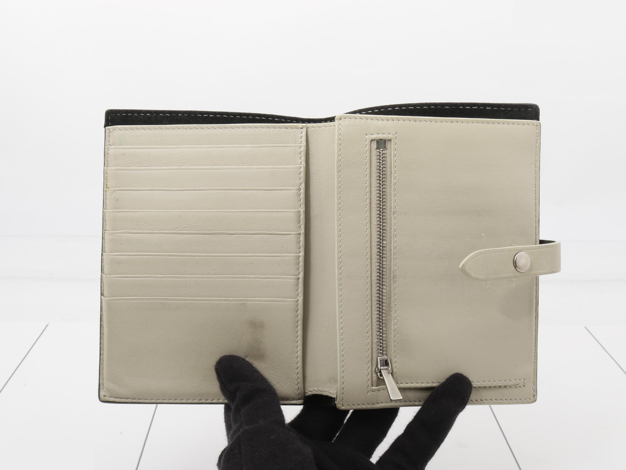 Strap wallet — view 4