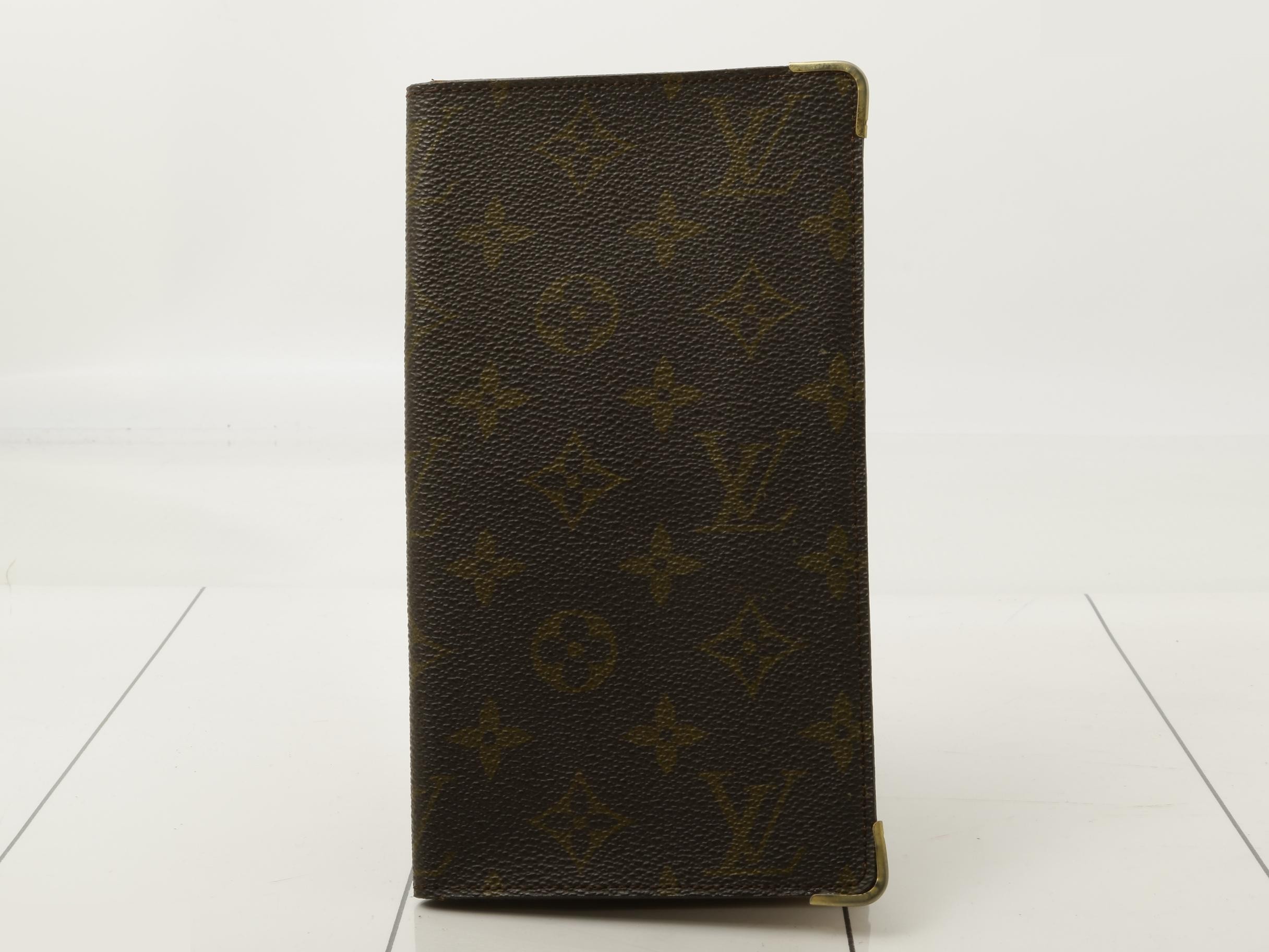 Bi-fold wallet — view 2